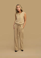 HERO sleeveless top, camel