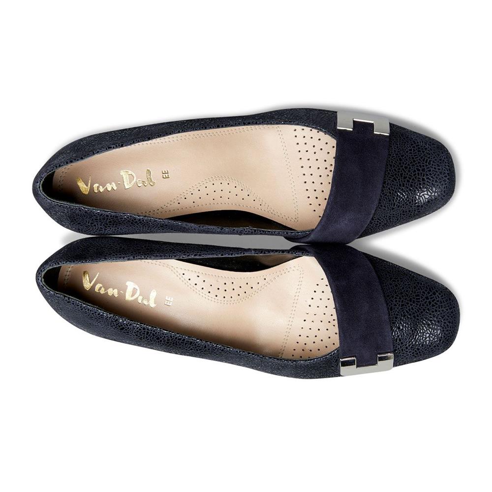 Essential Comfort Courts DUCHESS - Midnight Feature