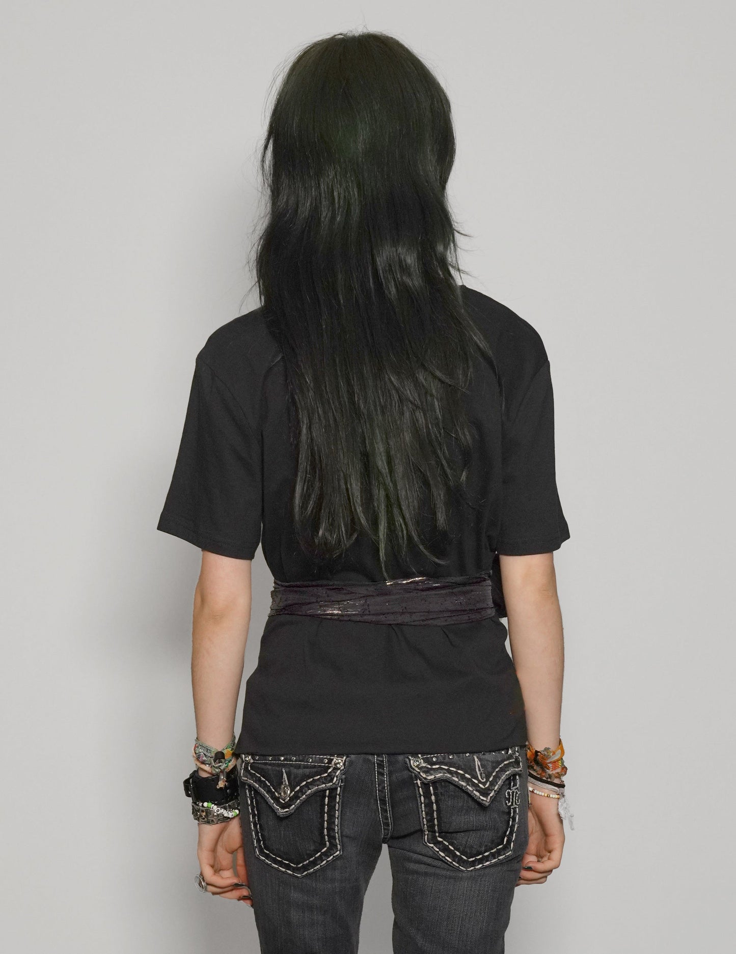 ST Lined Logo Tie-Tee in Black with Black & Gold Tie