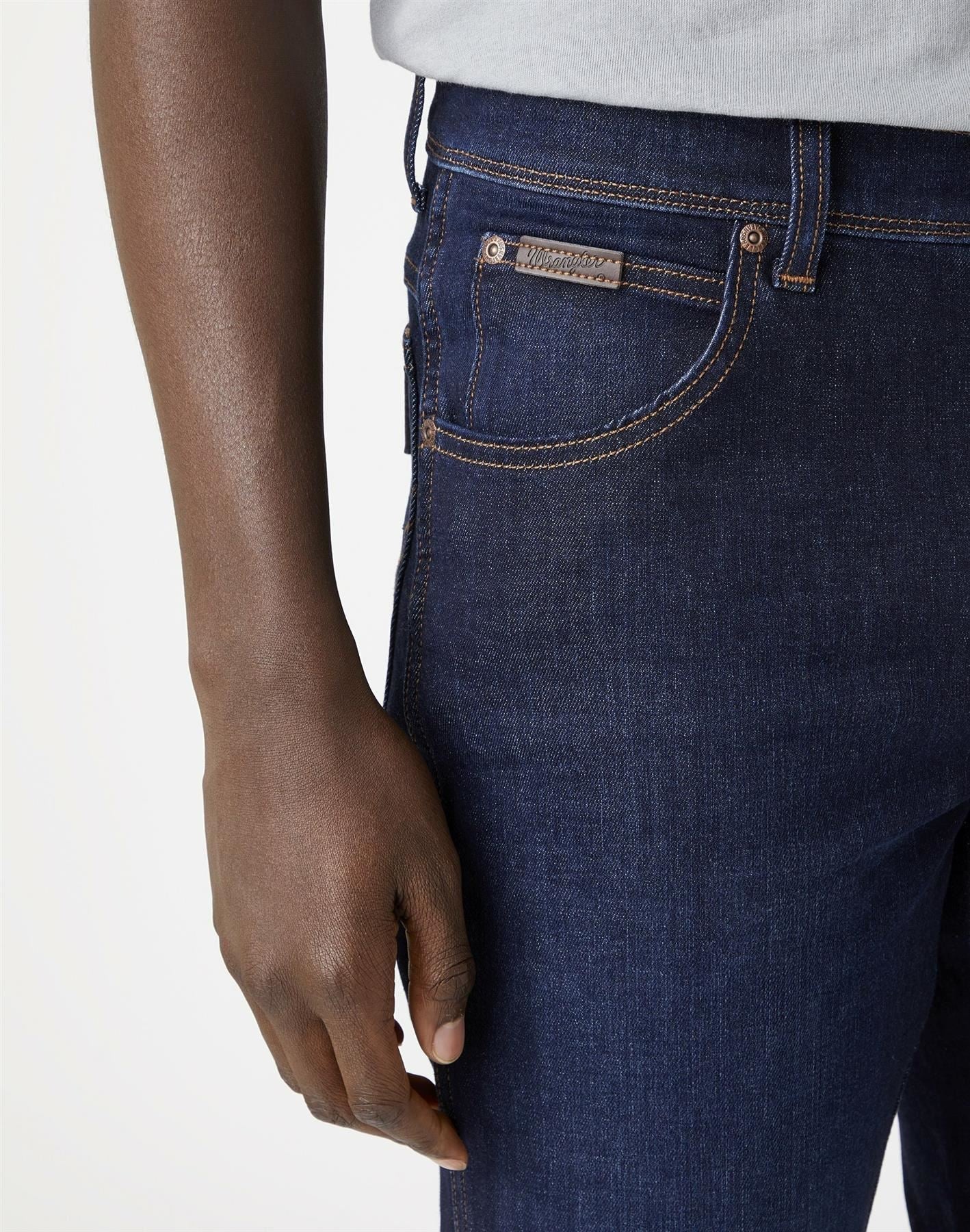 Wrangler Men's Lucky Star Texas Stretch Slim Jeans (W12SAO990) in Indigo Blue Waist 32 to 46
