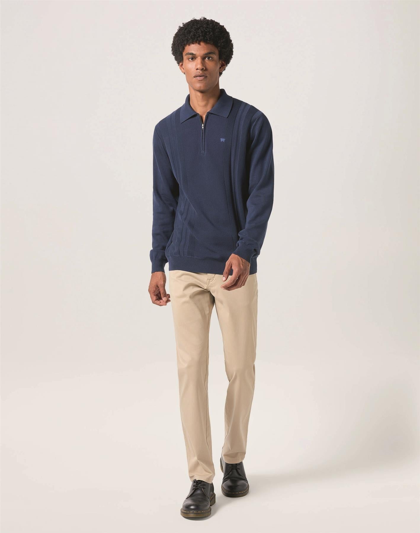 Wrangler Texas 822 Authentic Slim Chino Trouser In Dusty Olive And Plaza Taupe Waist 38 -44
