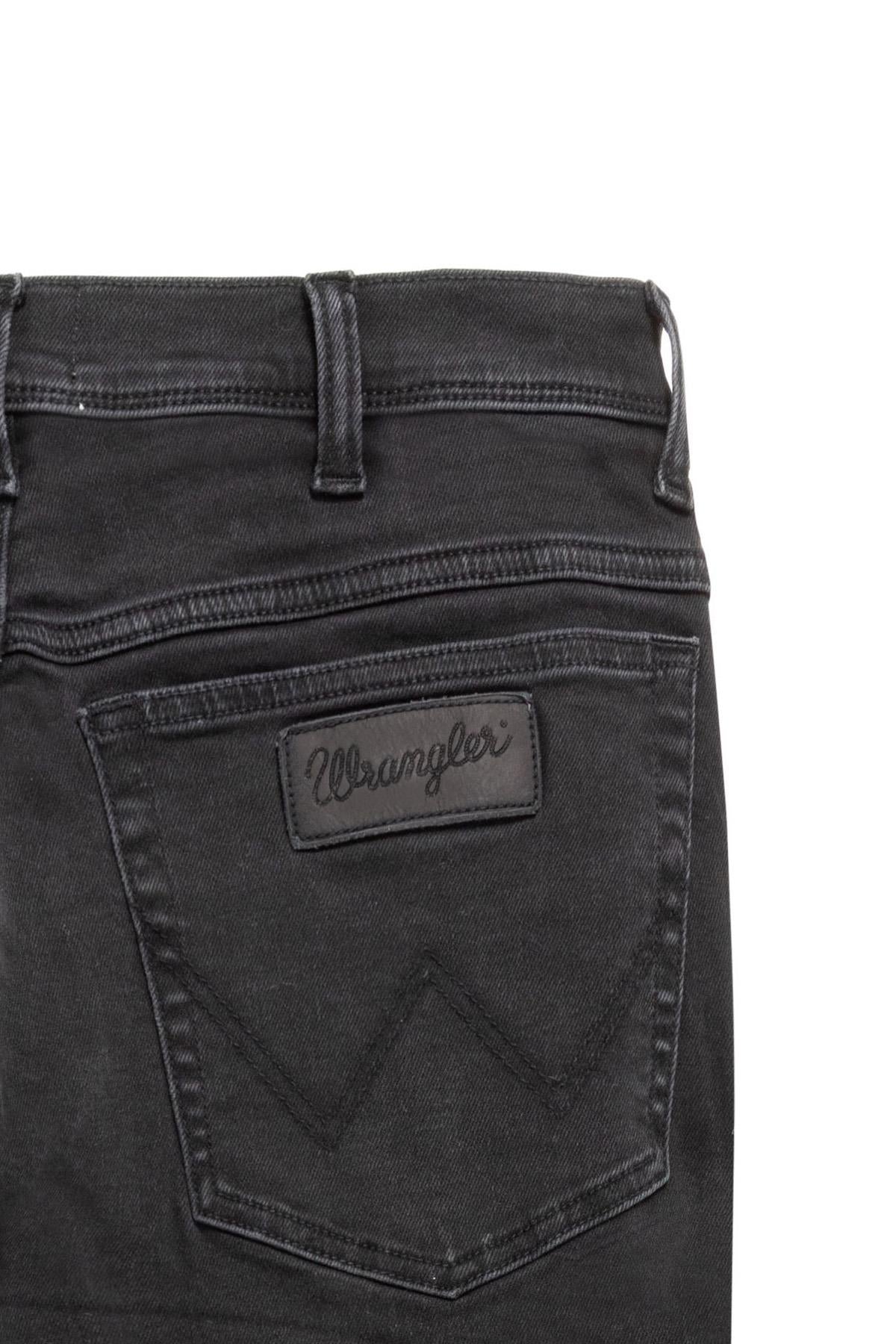 Wrangler Texas Slim Jeans Black Crow Authentic in Waist 32-46