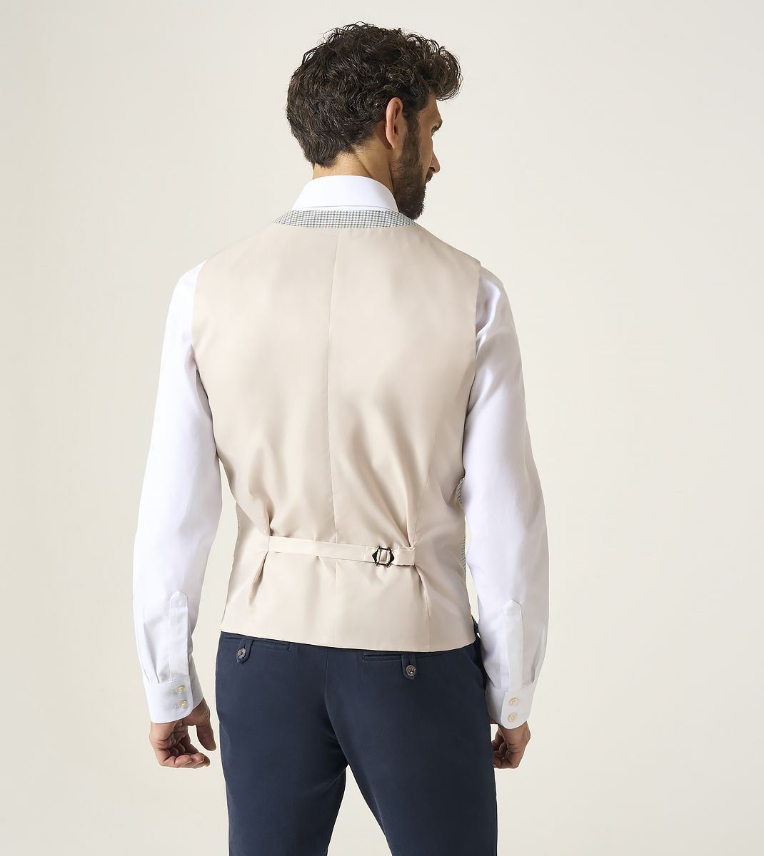 Skopes Carter Waistcoat For Men in Brown Puppytooth, 36R-62R