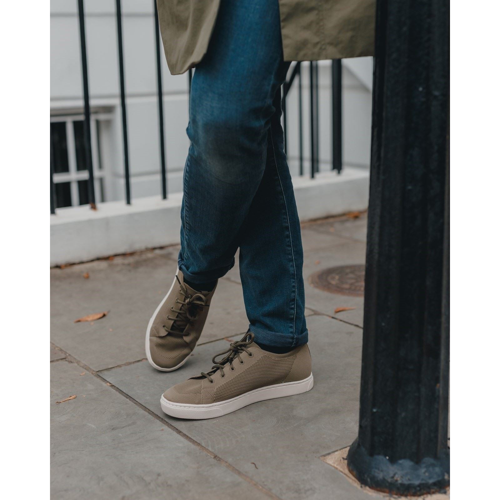 Hush Puppies Sneaker Shoe For Men (Good) in 4 Colours, 6-12