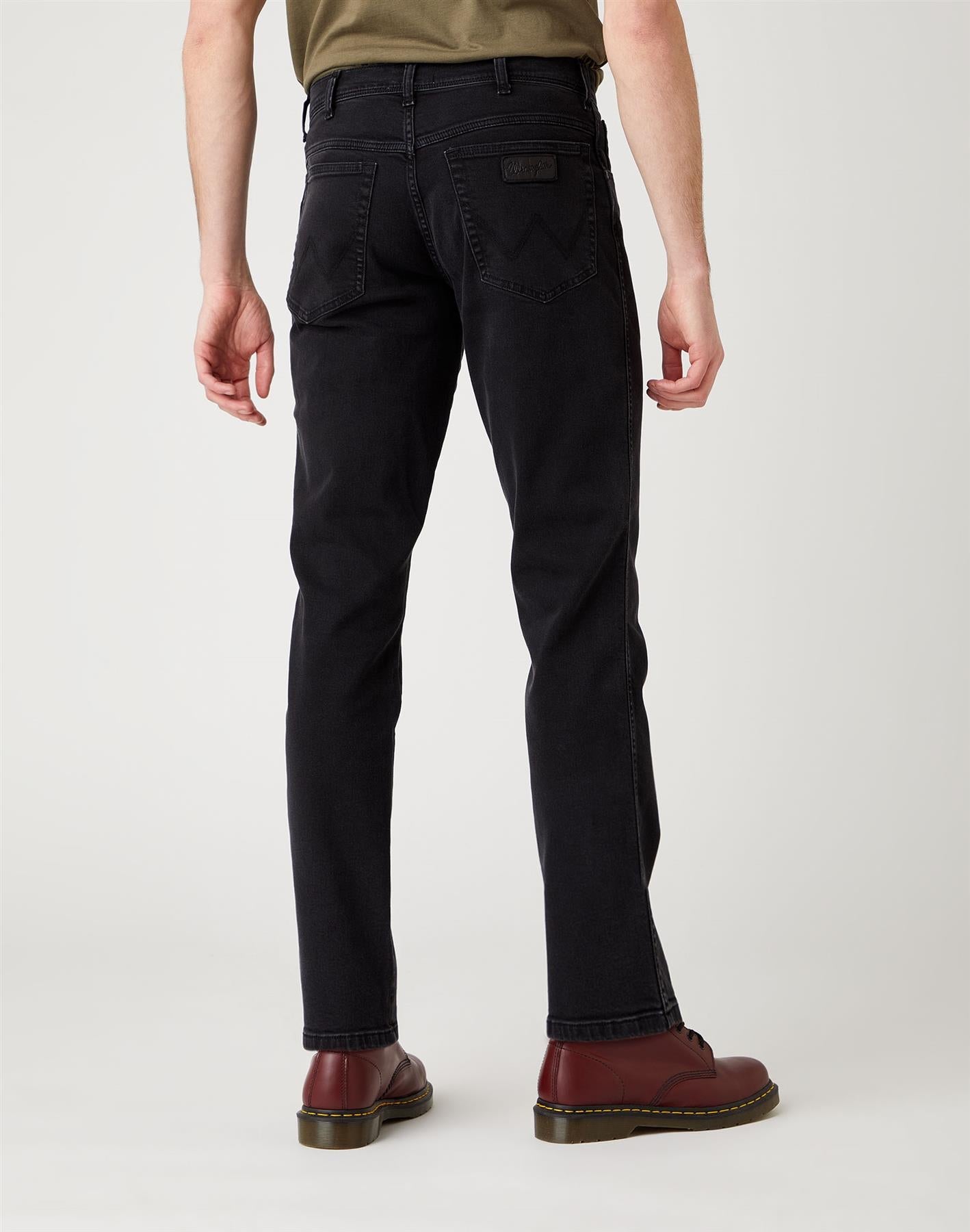 Wrangler Texas Slim Jeans Black Crow Authentic in Waist 32-46
