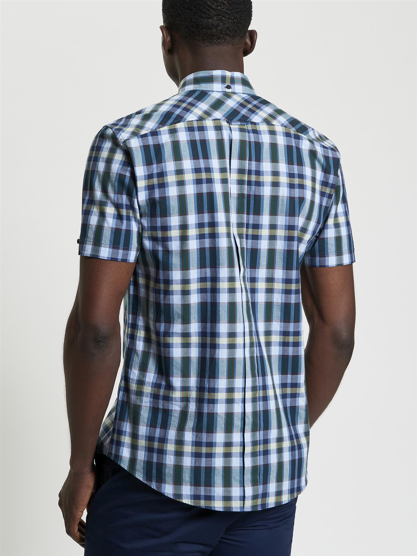 Ben Sherman Irregular Check Short Sleeve Shirt For Men in 2 Colours, 2XL-5XL