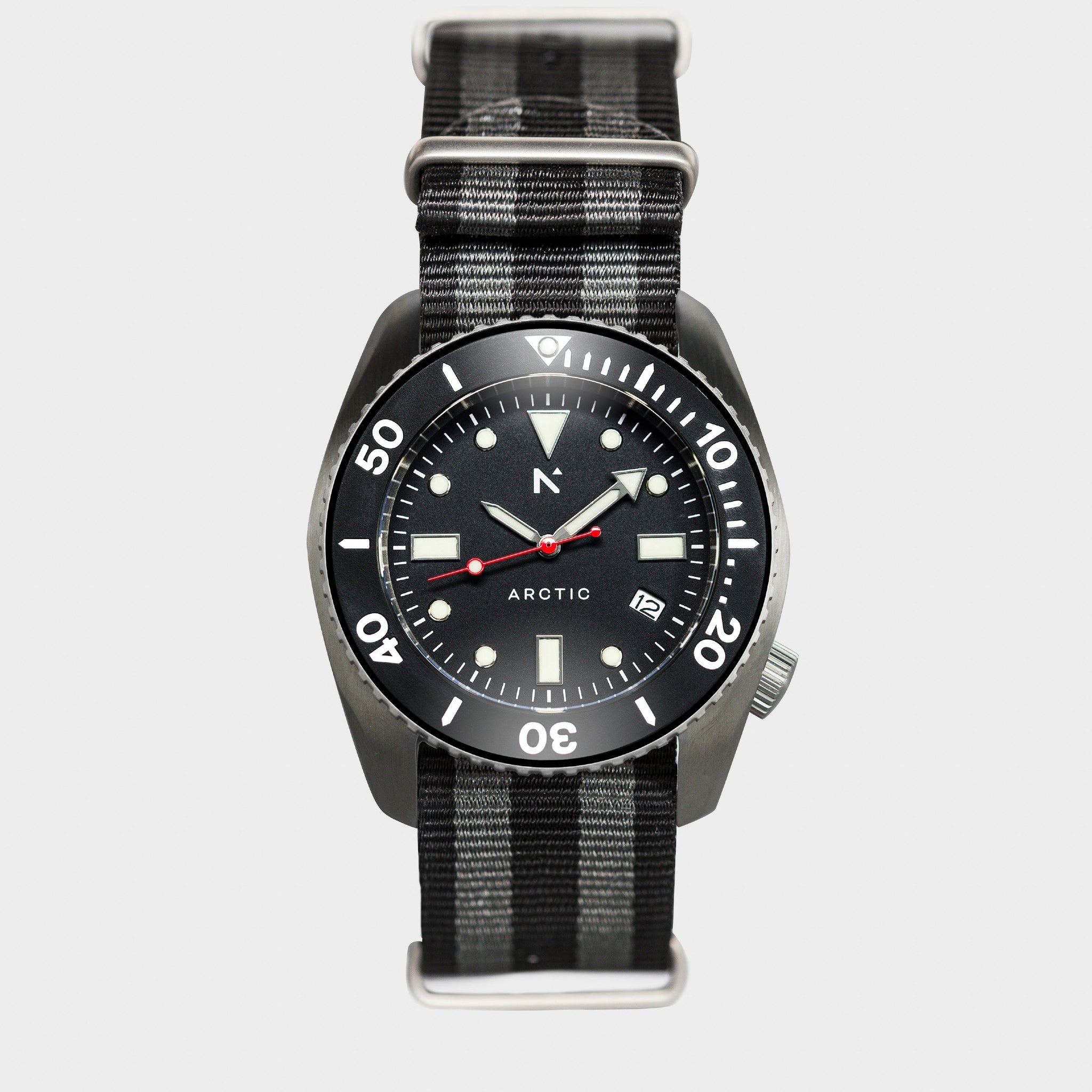 'Arctic' 500m Dive Watch (43mm) | Classic NATO