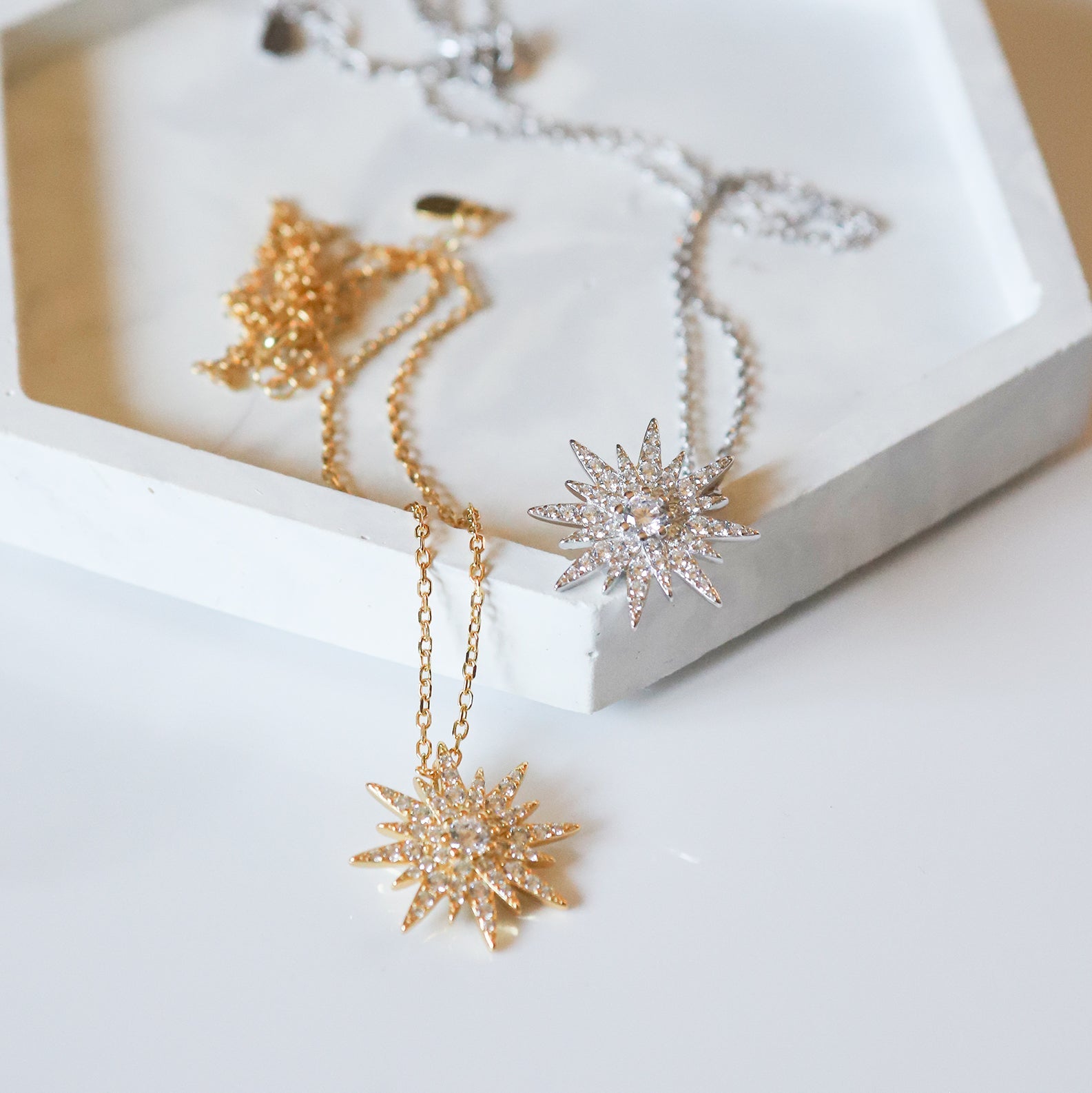 Estella Starburst Necklace | 18k Gold Plated