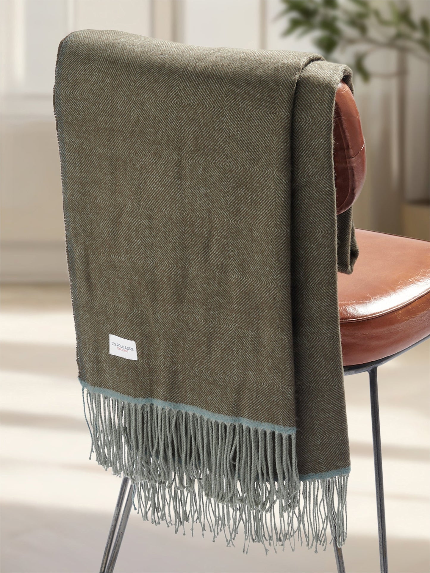 Luxurious Herringbone Boxed Throw in Desert Palm