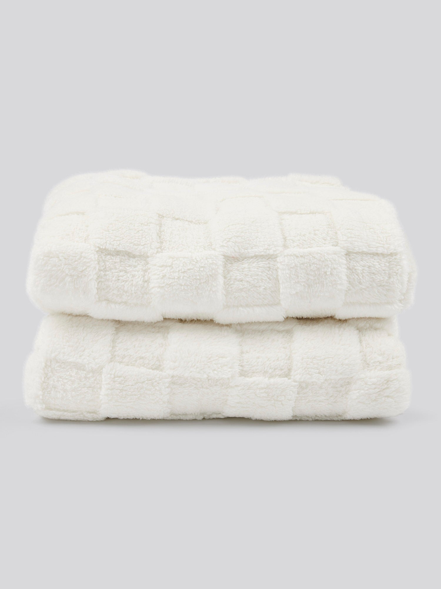 Premium Plush Jacquard Throw in Bright White