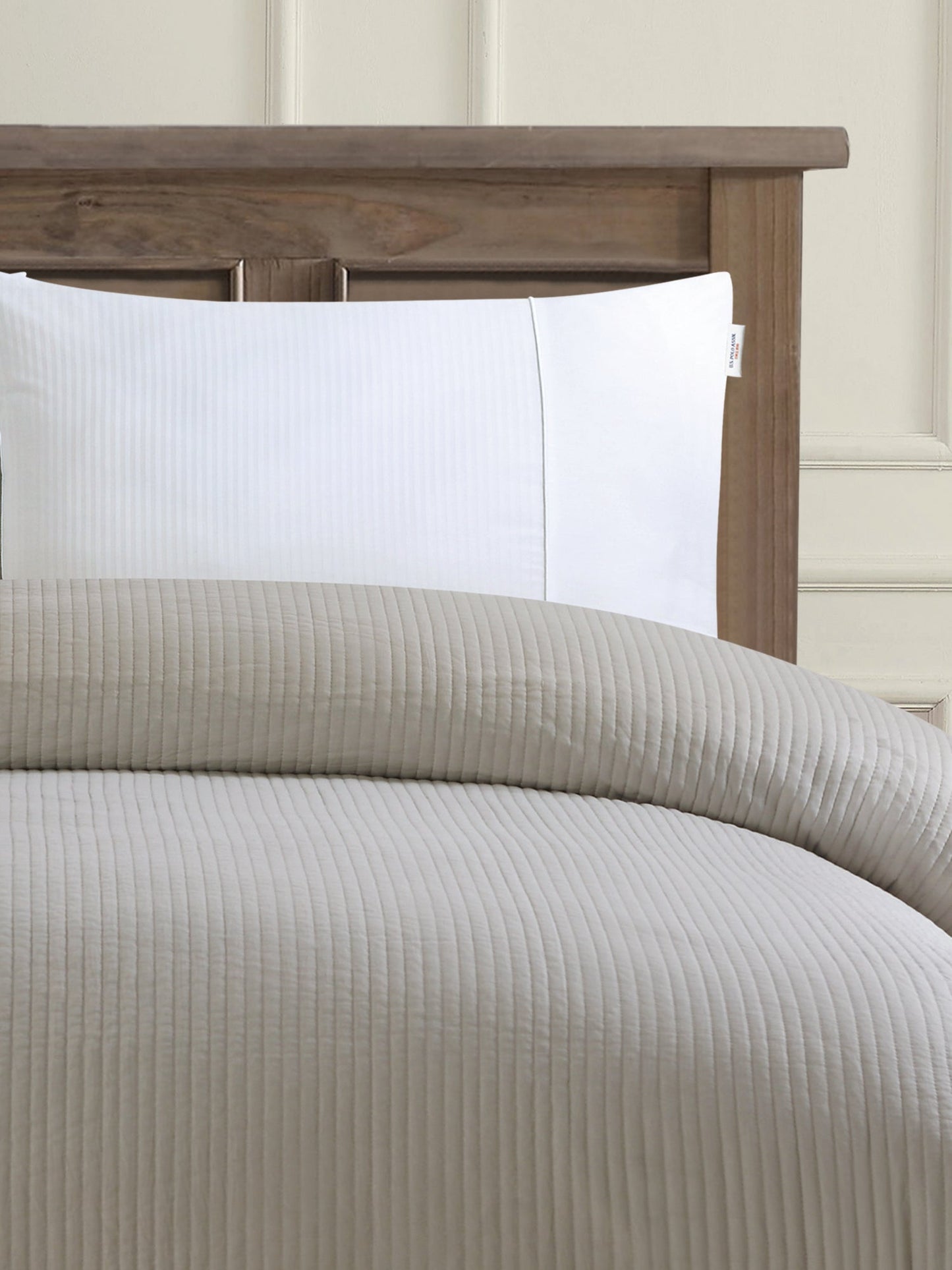 Channel Row Quilted Bedspread Cloud Cream
