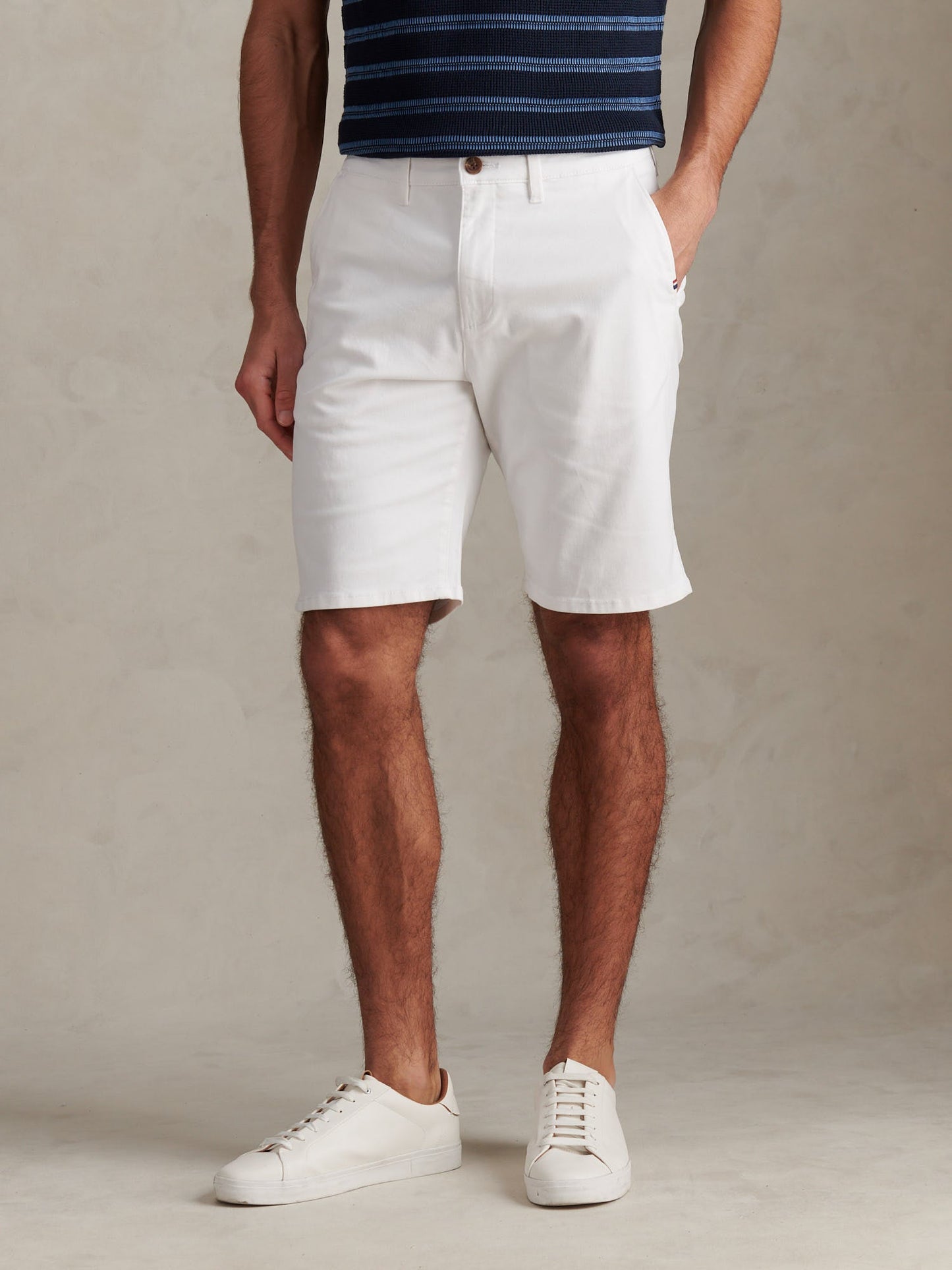 Mens Classic Chinos Shorts Bright White