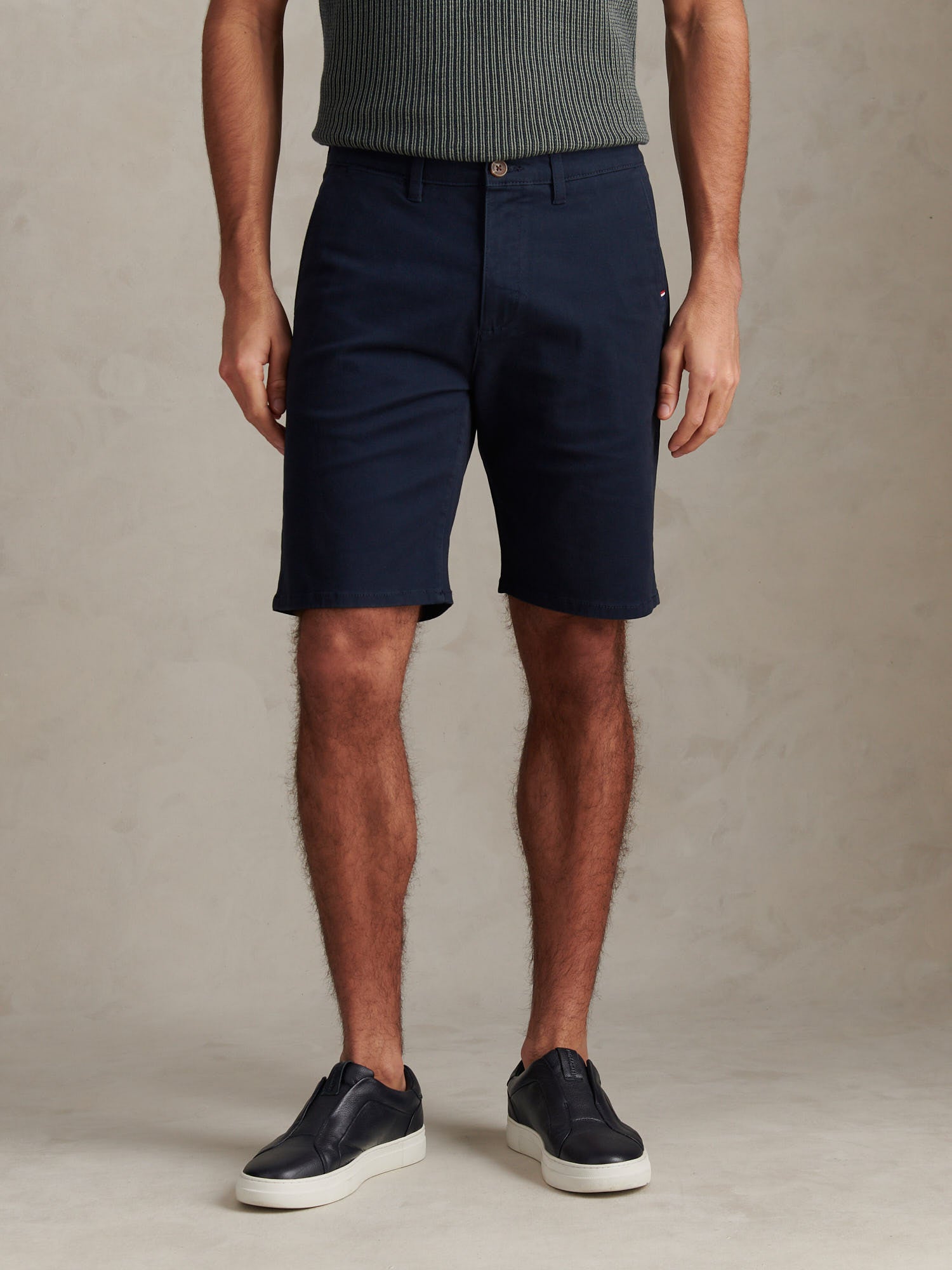 Mens Classic Chinos Shorts Dark Sapphire Navy / Haute Red DHM