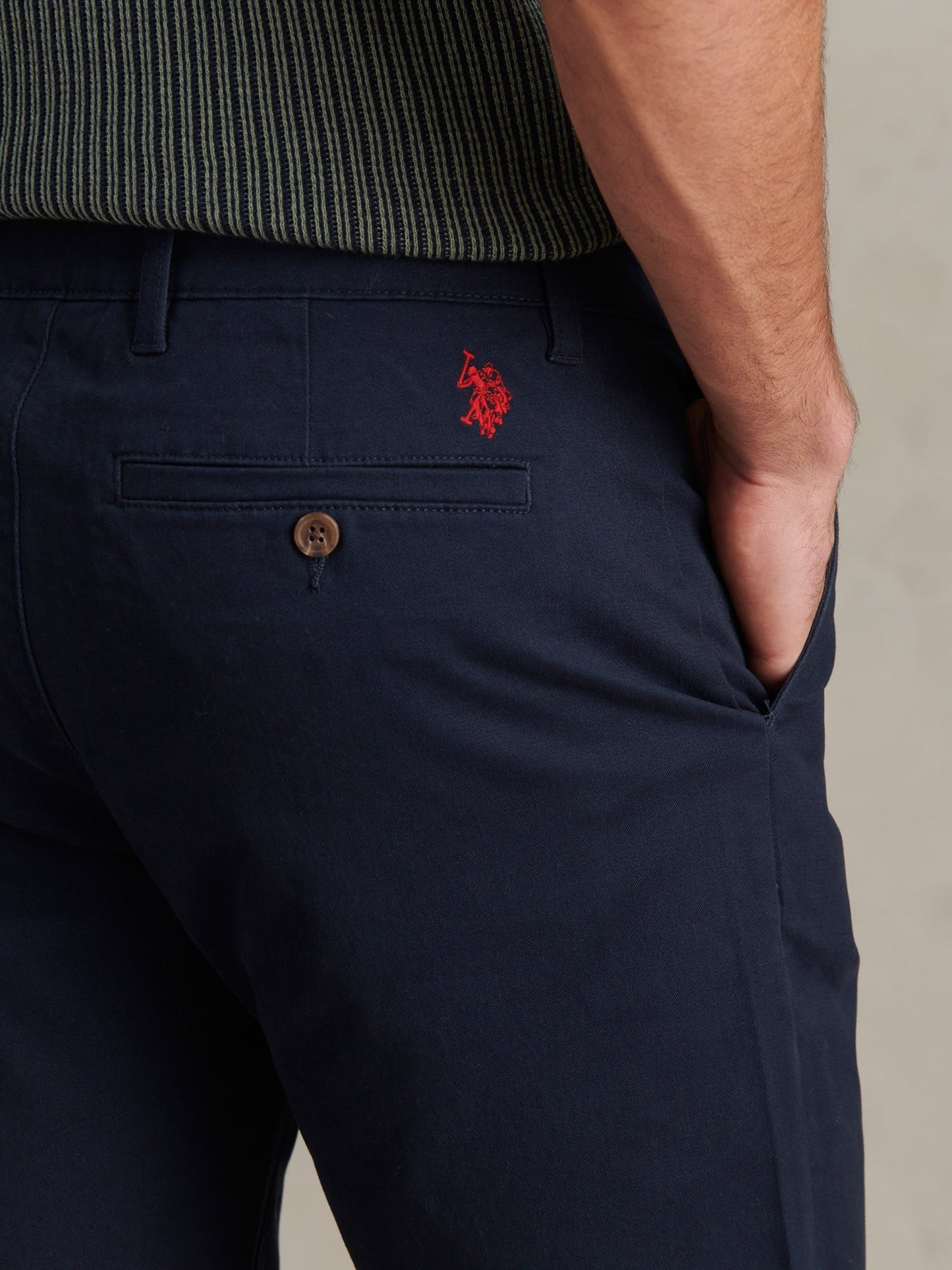 Mens Classic Chinos Shorts Dark Sapphire Navy / Haute Red DHM