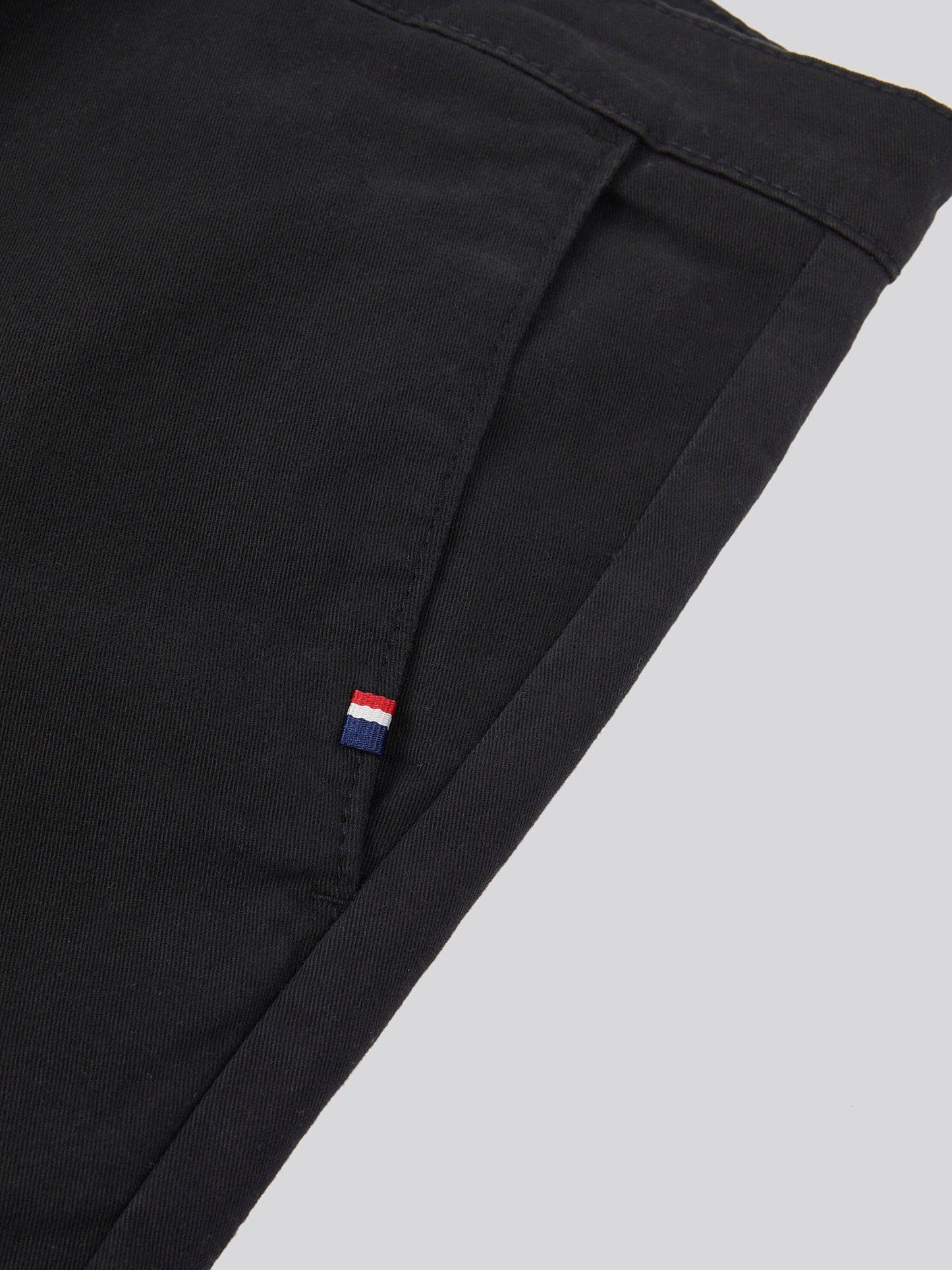 Mens Classic Chinos Black Bright White DHM