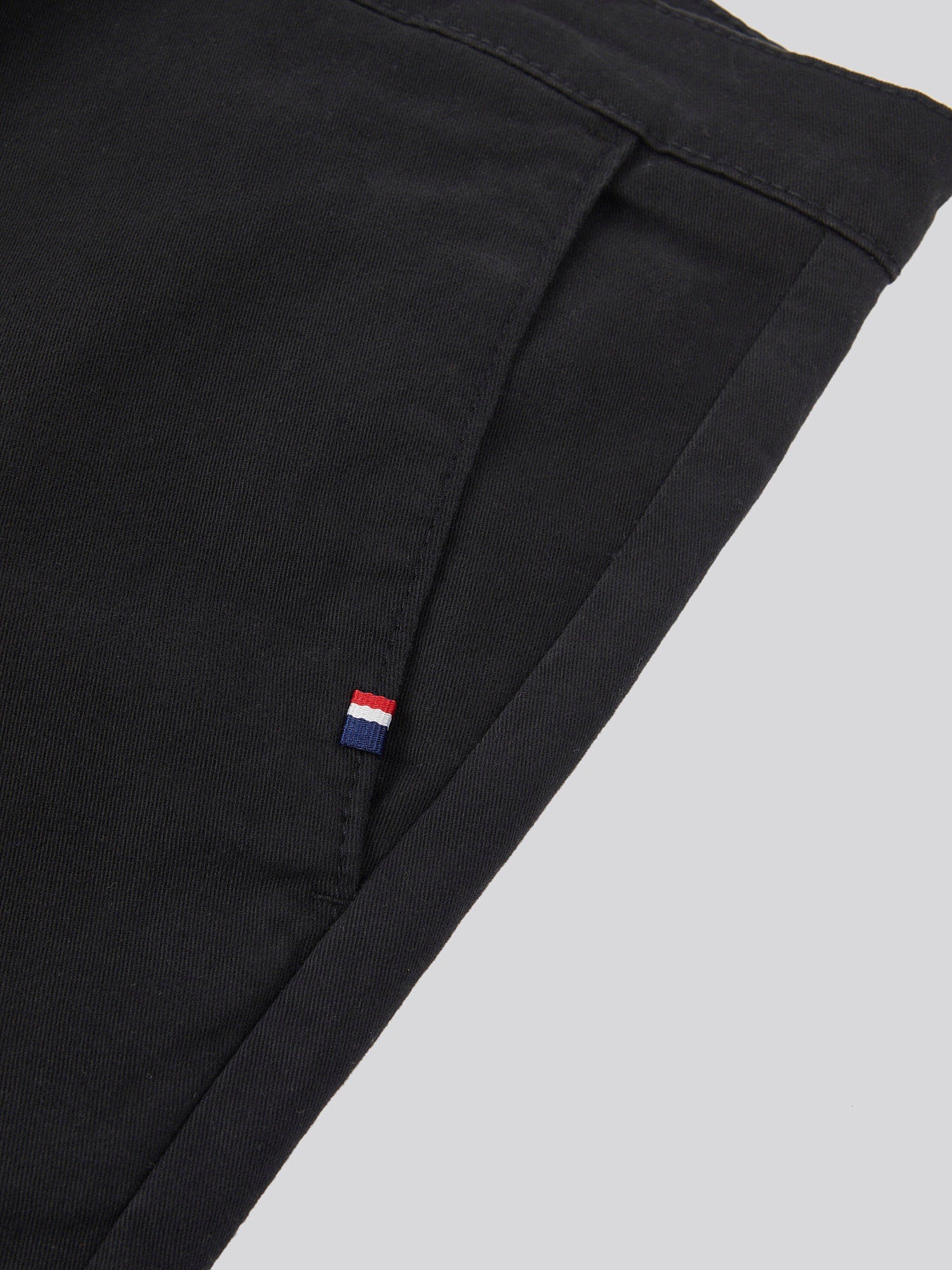 Mens Classic Chinos Black Bright White DHM