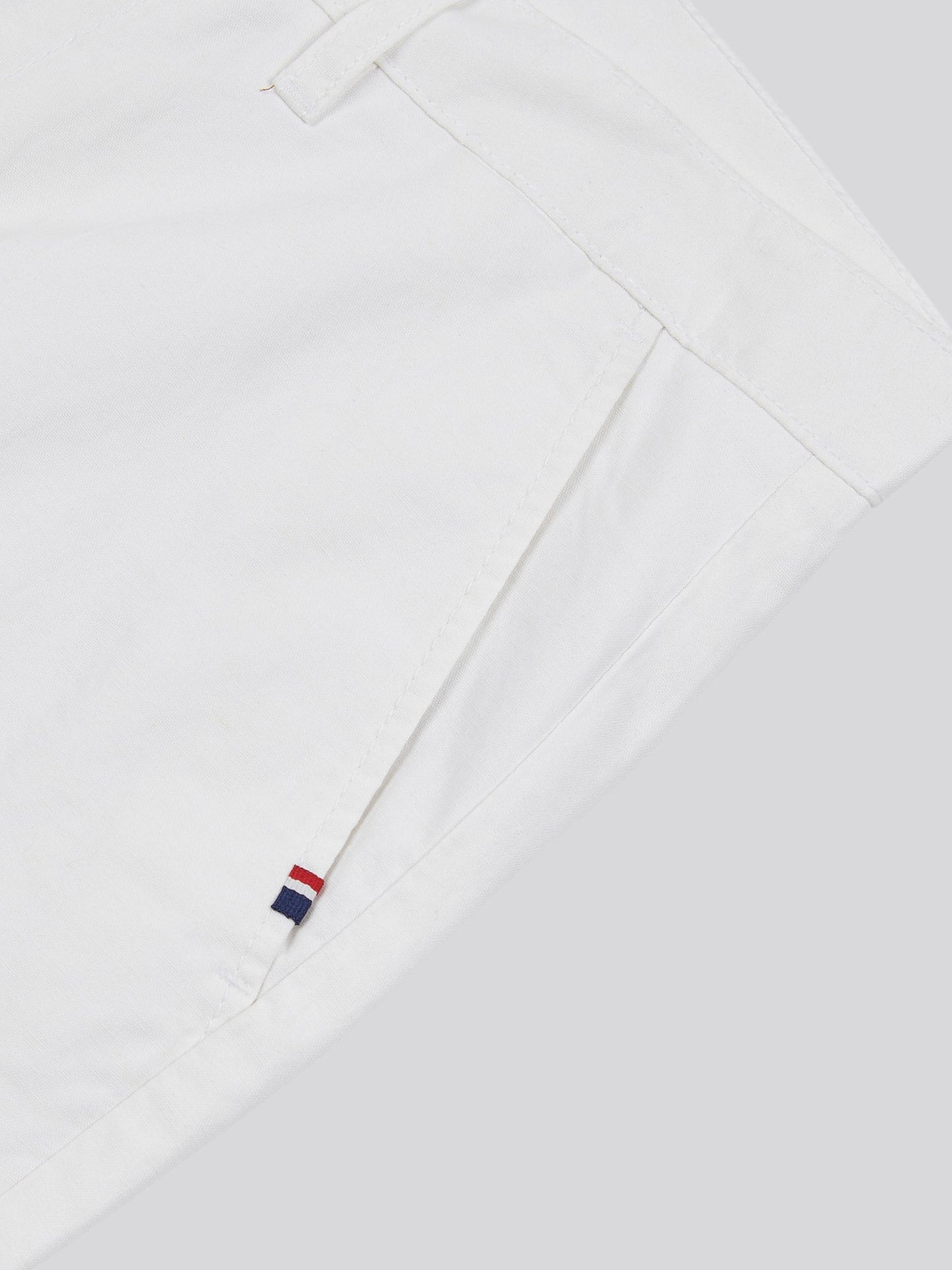 Mens Linen Blend Chino Shorts in Bright White
