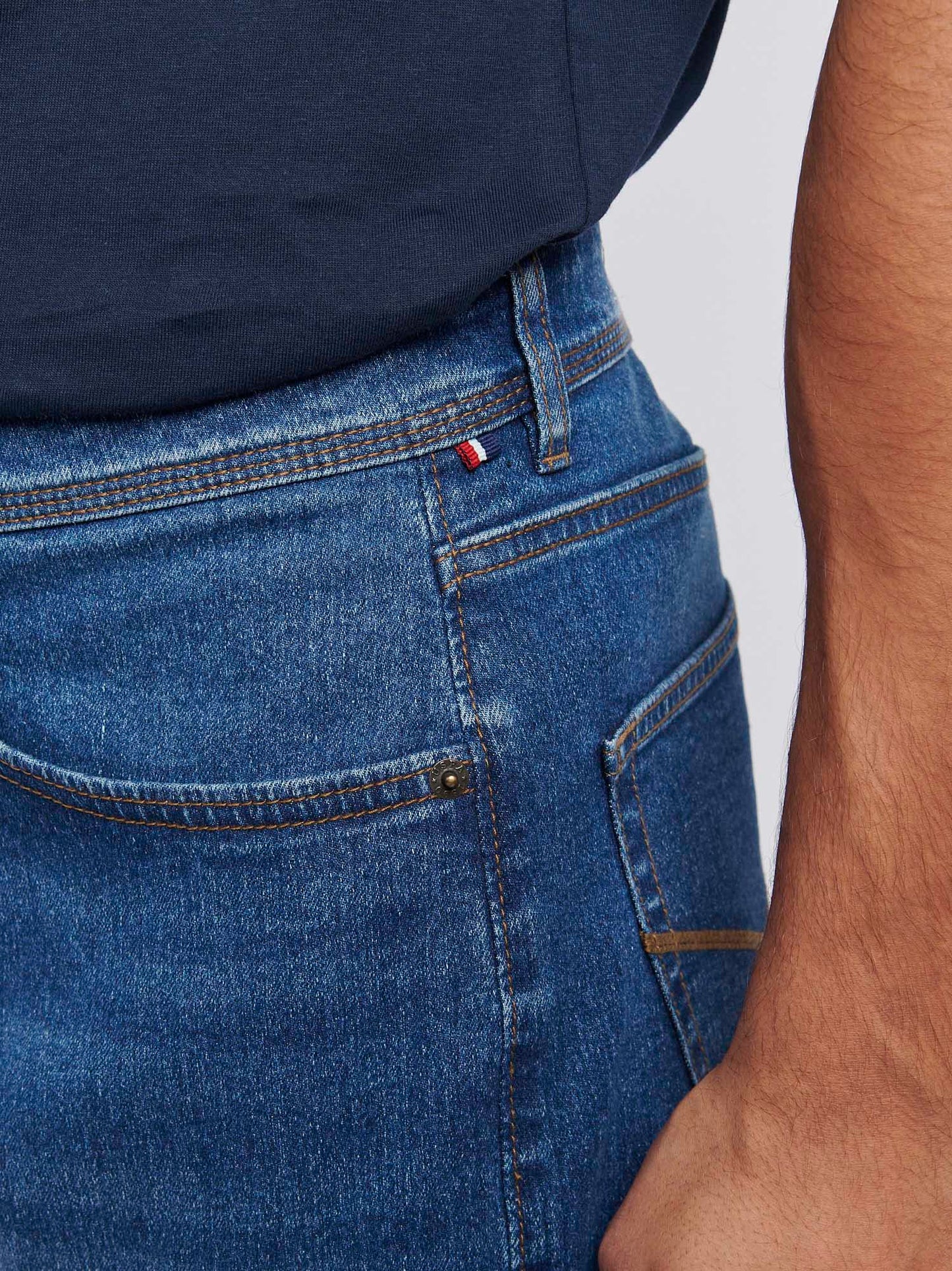 Mens Classic Fit Jean Dark Wash