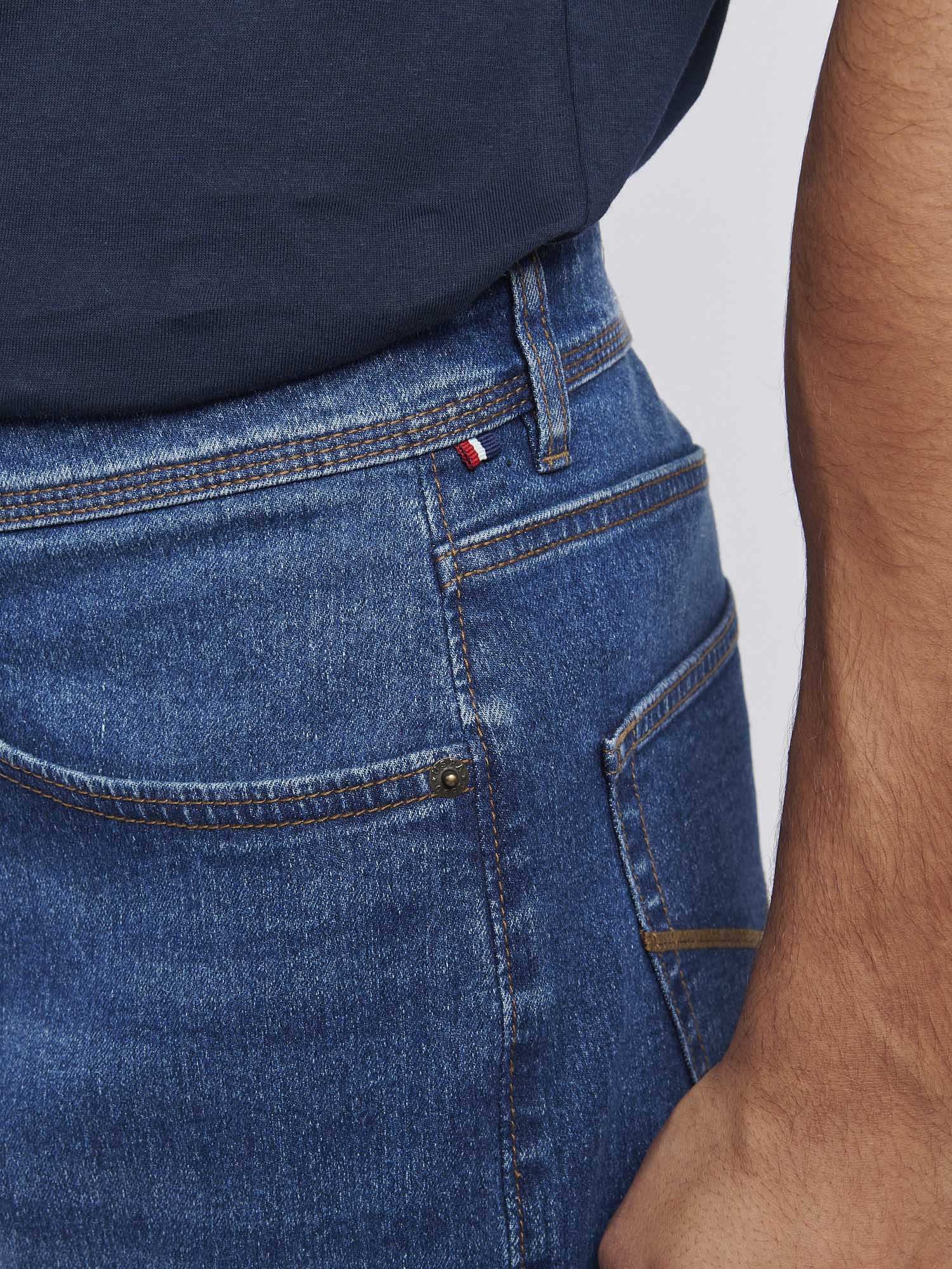 Mens Classic Fit Jean Dark Wash