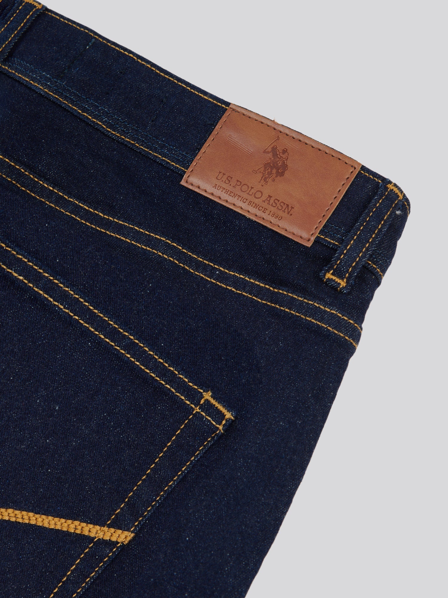 Mens Classic Fit Jean Rinse Wash