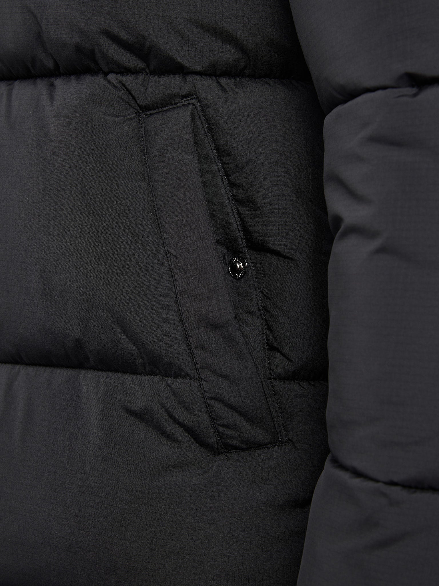 Mens Ripstop Hooded Puffer Jacket in Black