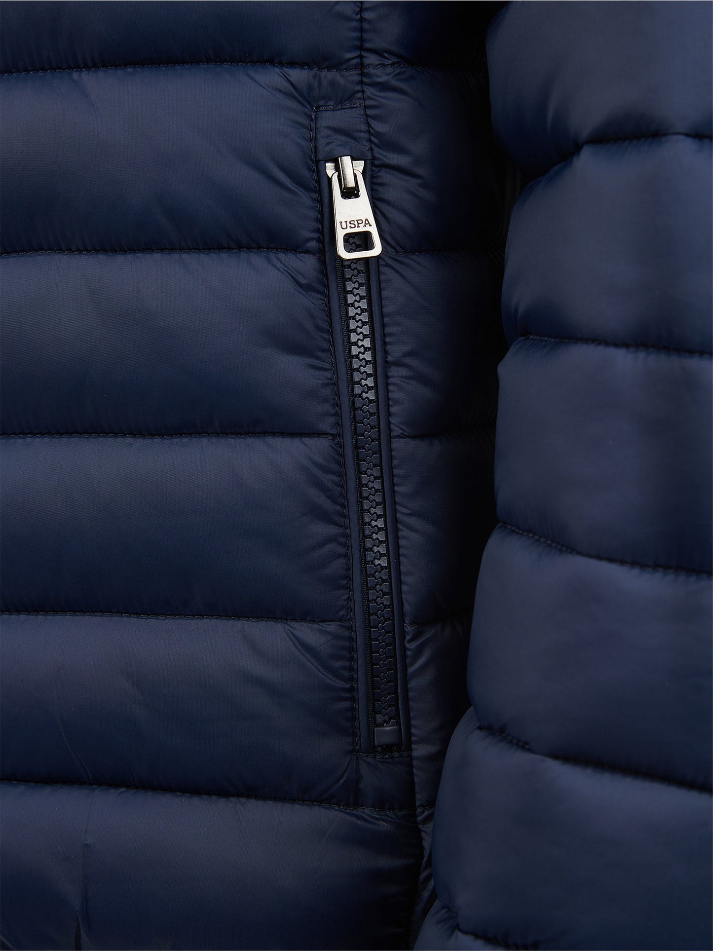 Mens Lightweight Bound Quilted Jacket Dark Sapphire Navy / Haute Red DHM