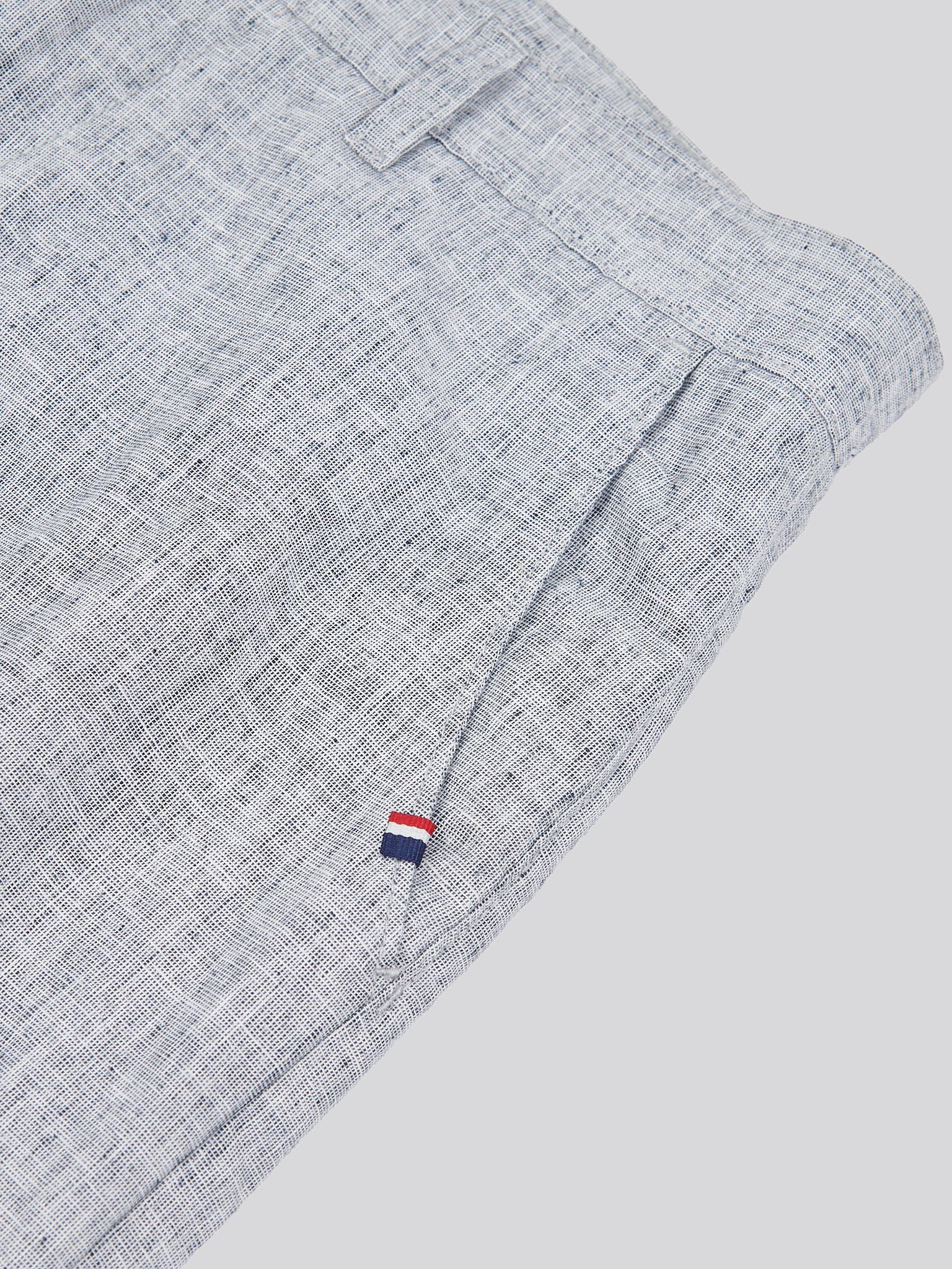 Mens Linen Blend Yarn Dyed Woven Trouser in Dark Sapphire Navy / Moonlight Blue DHM