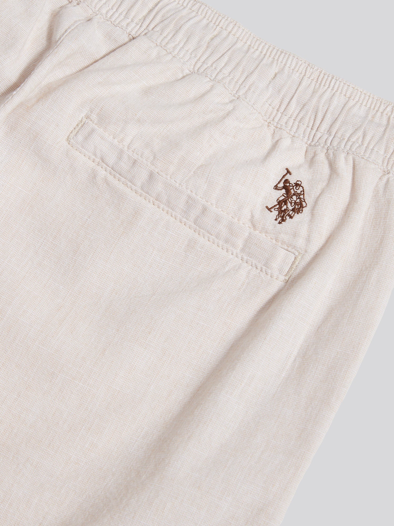 Mens Linen Blend Drawstring Short in Doeskin