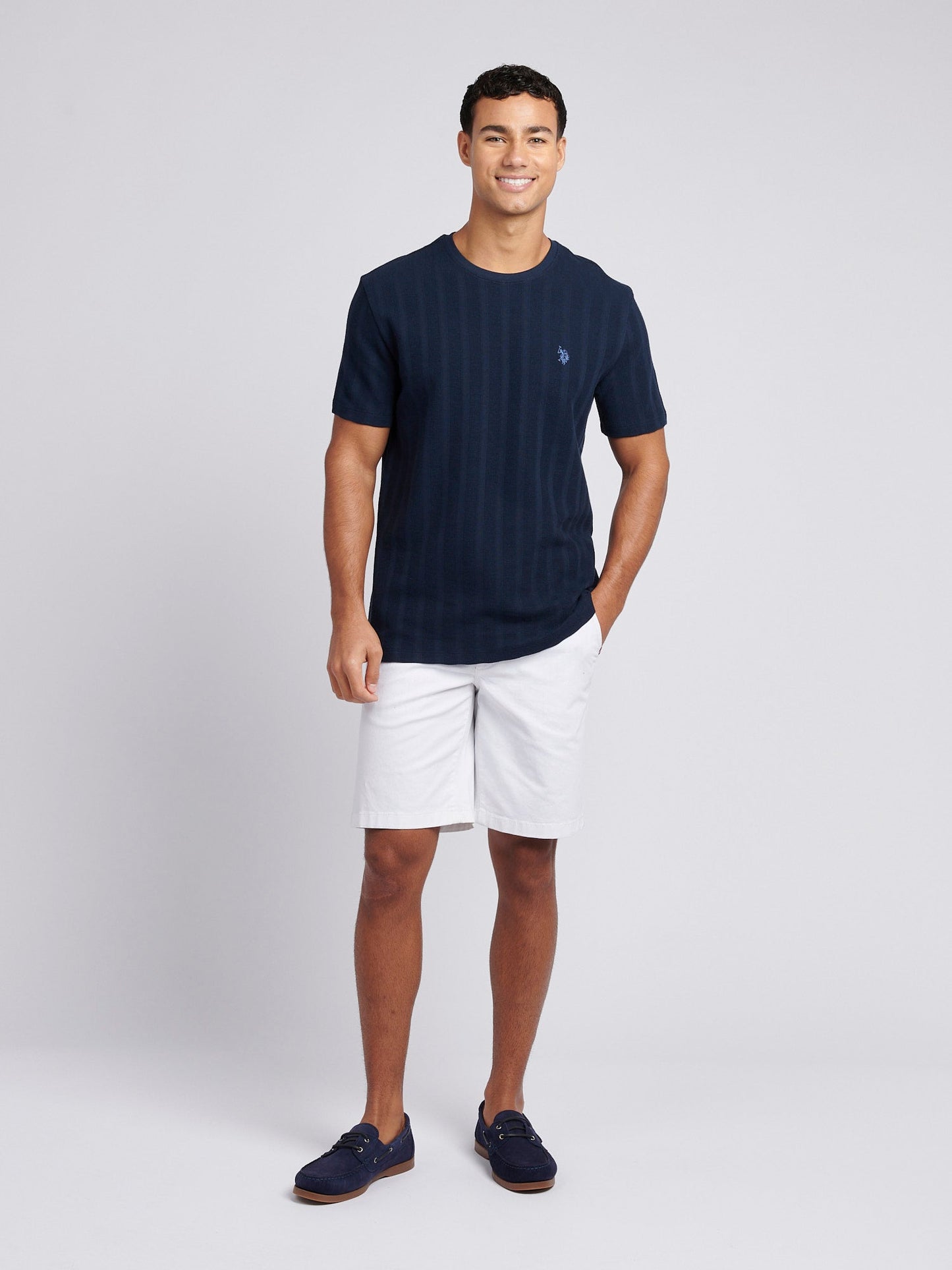 Mens Double Horsemen Vertical Stripe Textured T-Shirt in Dark Sapphire Navy / Moonlight Blue DHM