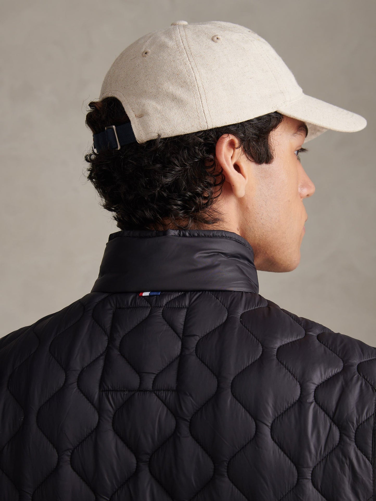 Mens Onion Quilt Lightweight Gilet Black