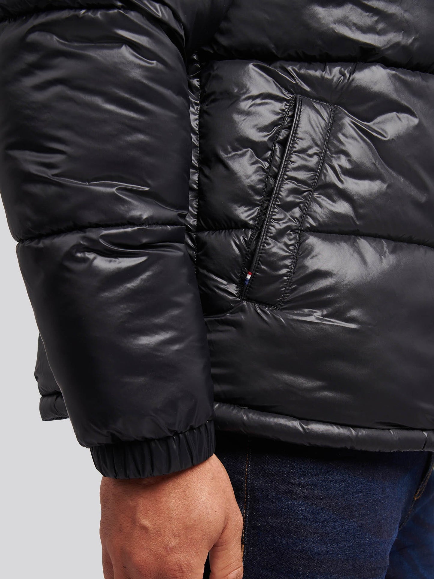 Mens High Shine Heavyweight Quilted Jacket in Black