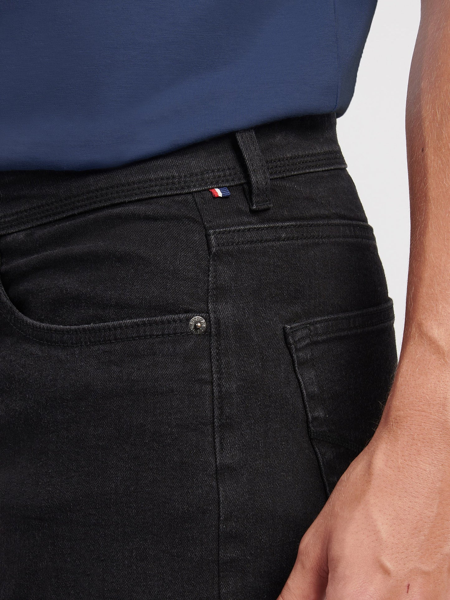 Mens Straight Fit Jean Black Wash