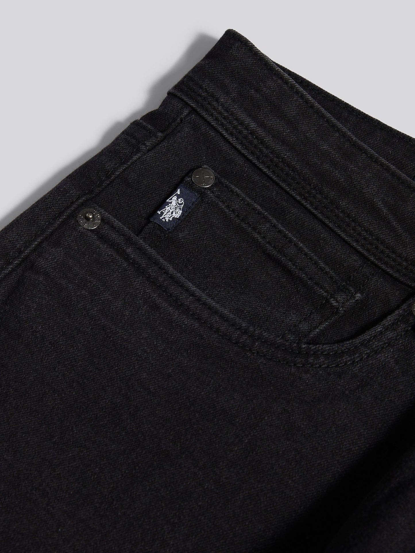 Mens Straight Fit Jean Black Wash