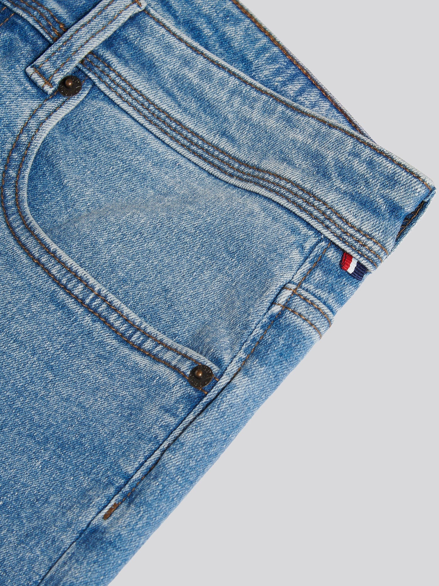Mens Straight Fit Jean Blue Wash