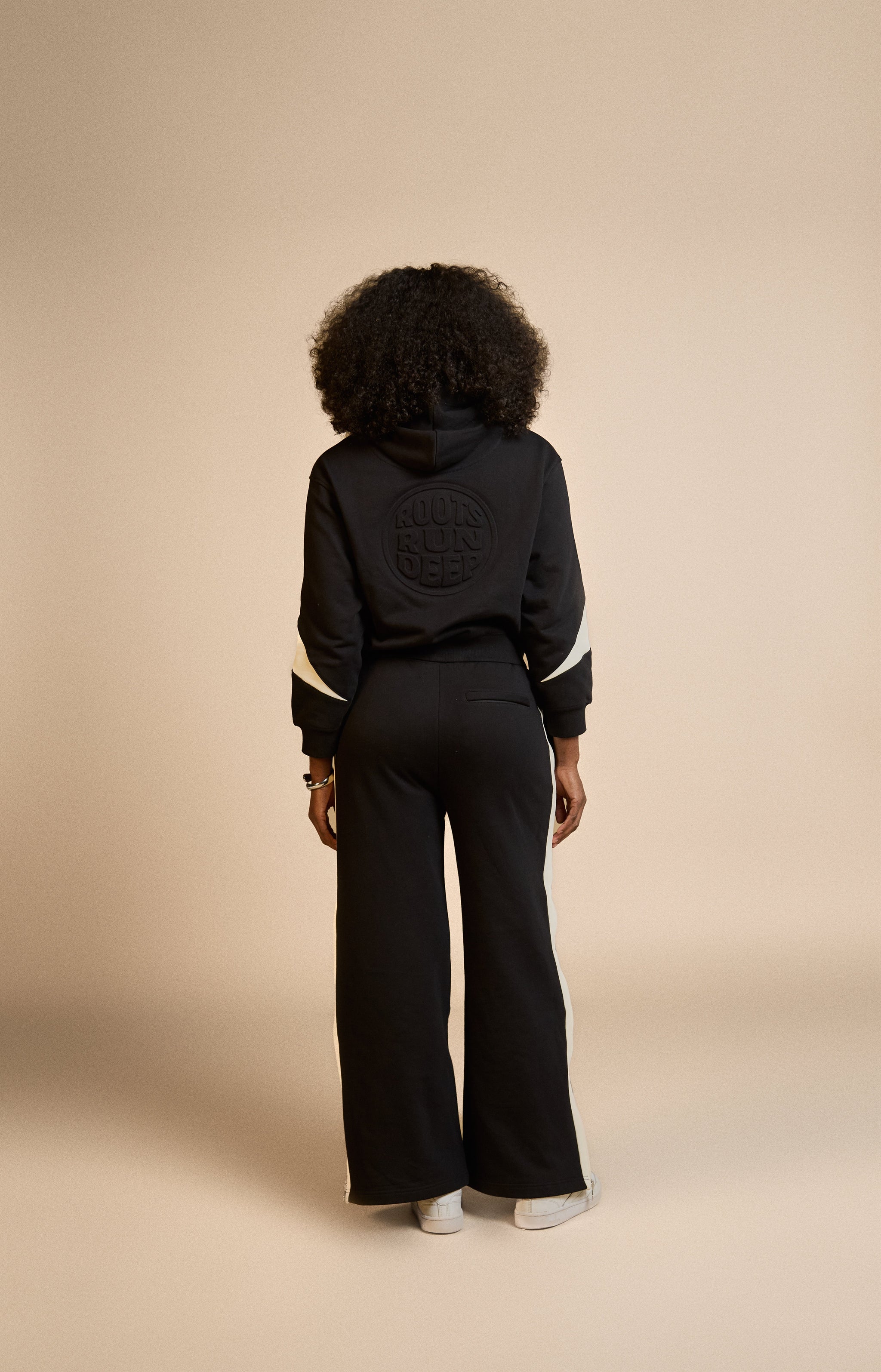 Villager Roots Run Deep Women’s Sweatsuit Set