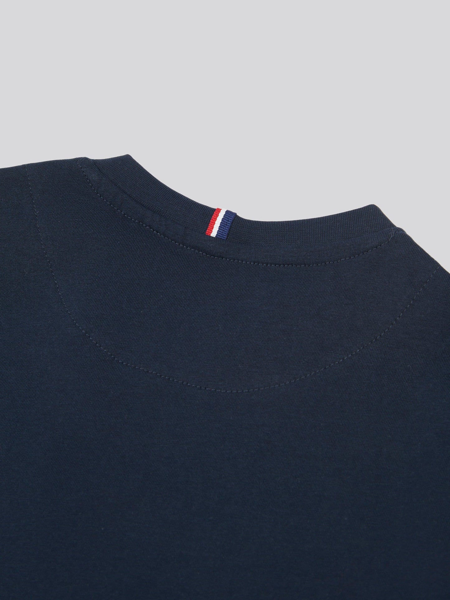 Boys Player 3 T-Shirt in Dark Sapphire Navy / Haute Red DHM