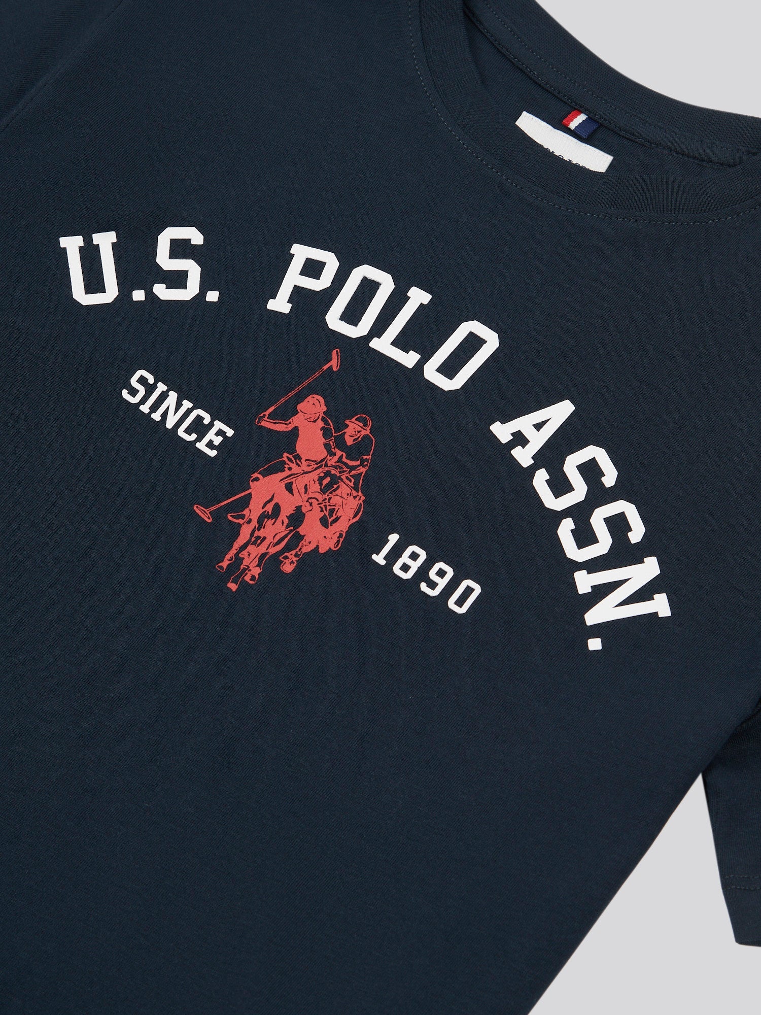Boys Signature Arch Print T-Shirt in Dark Sapphire Navy