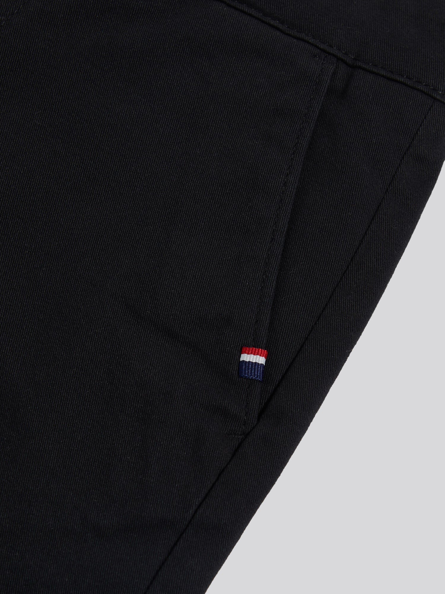 Boys Classic Chino Short Black Bright White DHM