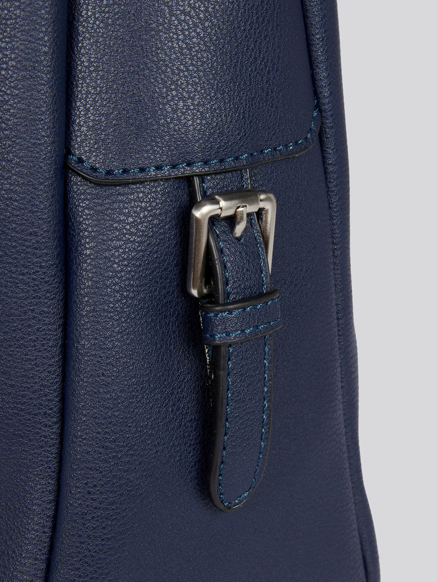 U.S. Polo Assn. Womens Retro Hobo Bag in Navy