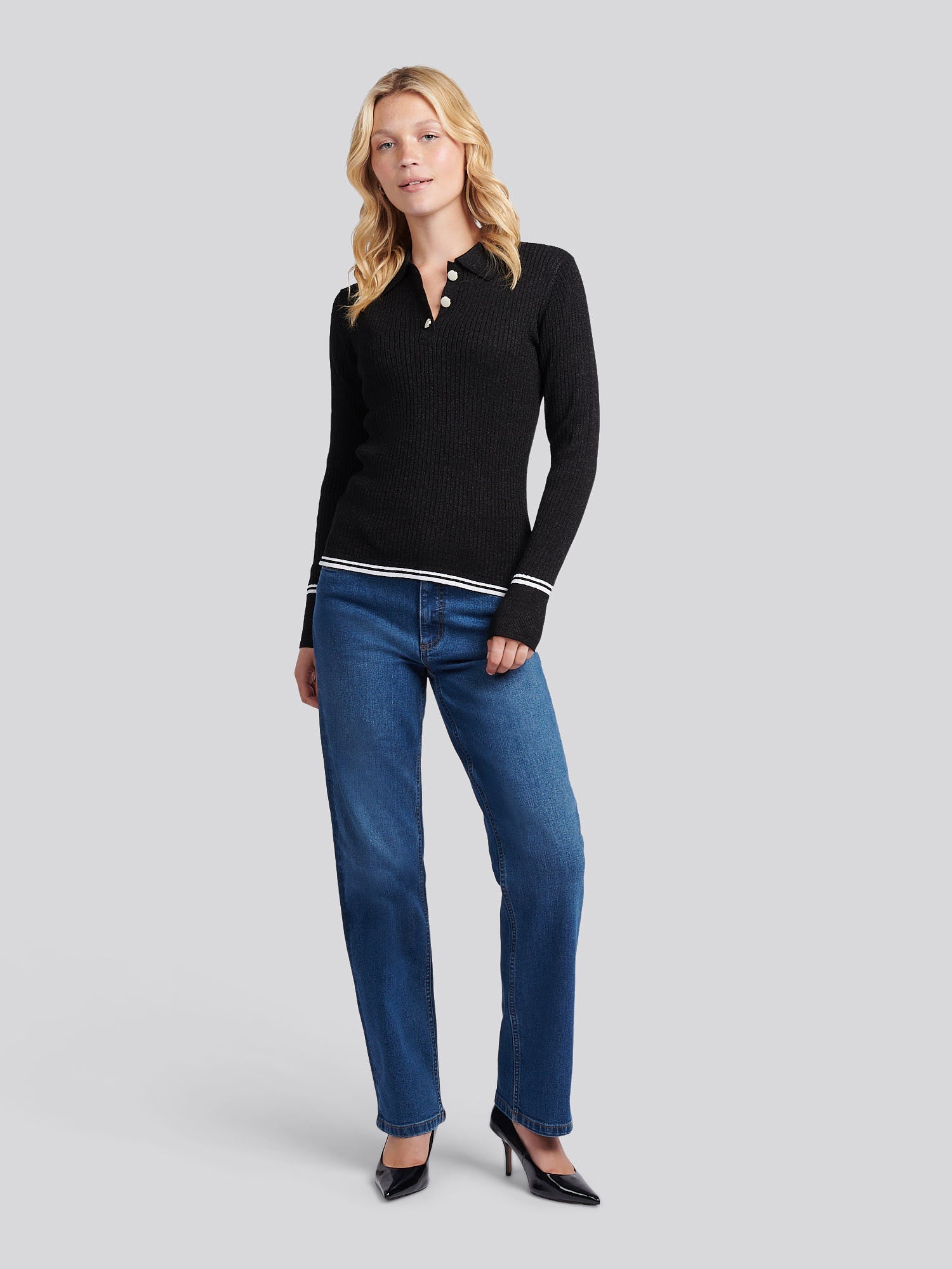 Womens Straight Fit Jean Mid Wash