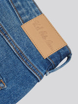 Womens Straight Fit Jean Mid Wash