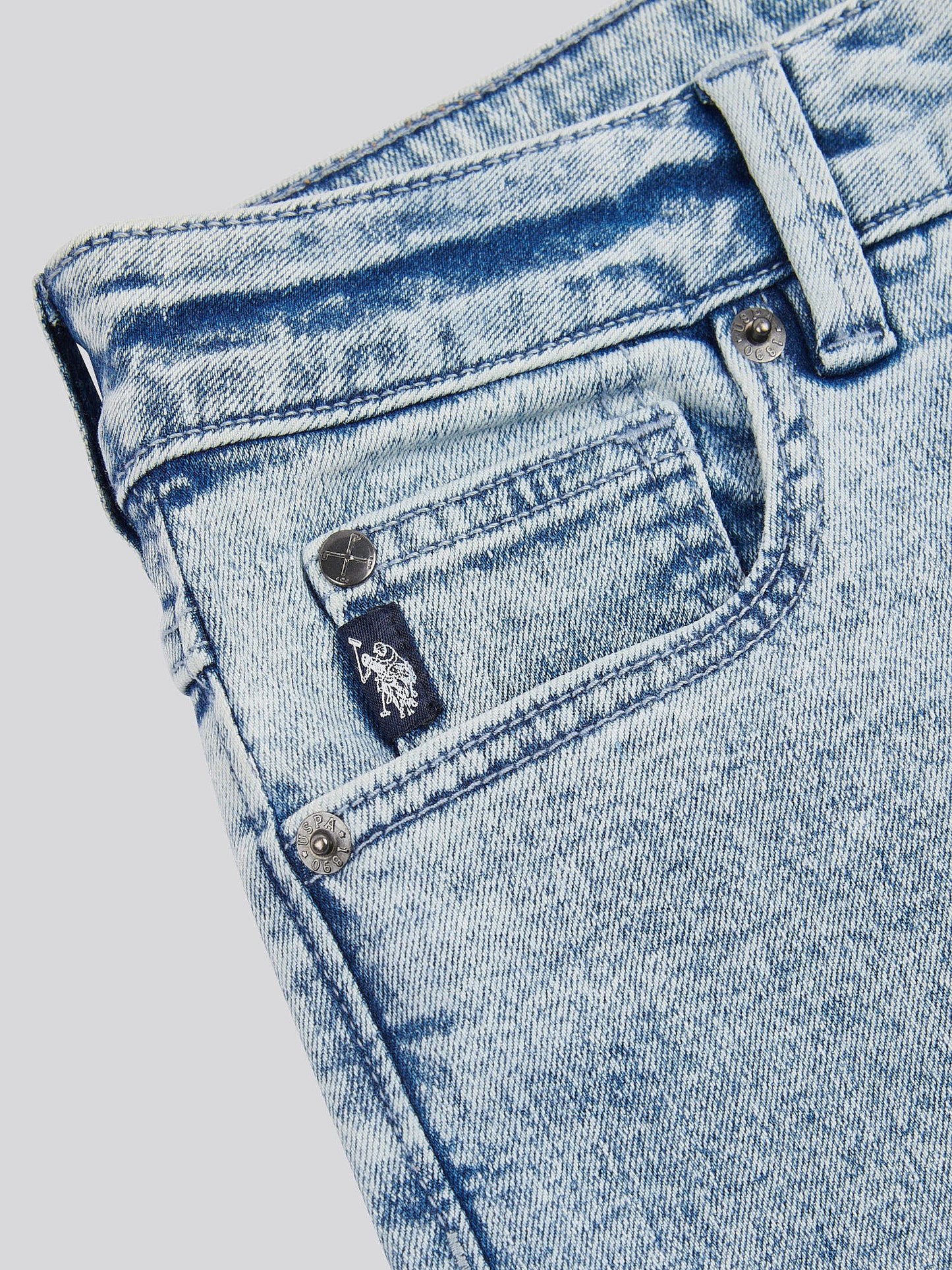 Womens Straight Fit Jean Stone Wash WUP