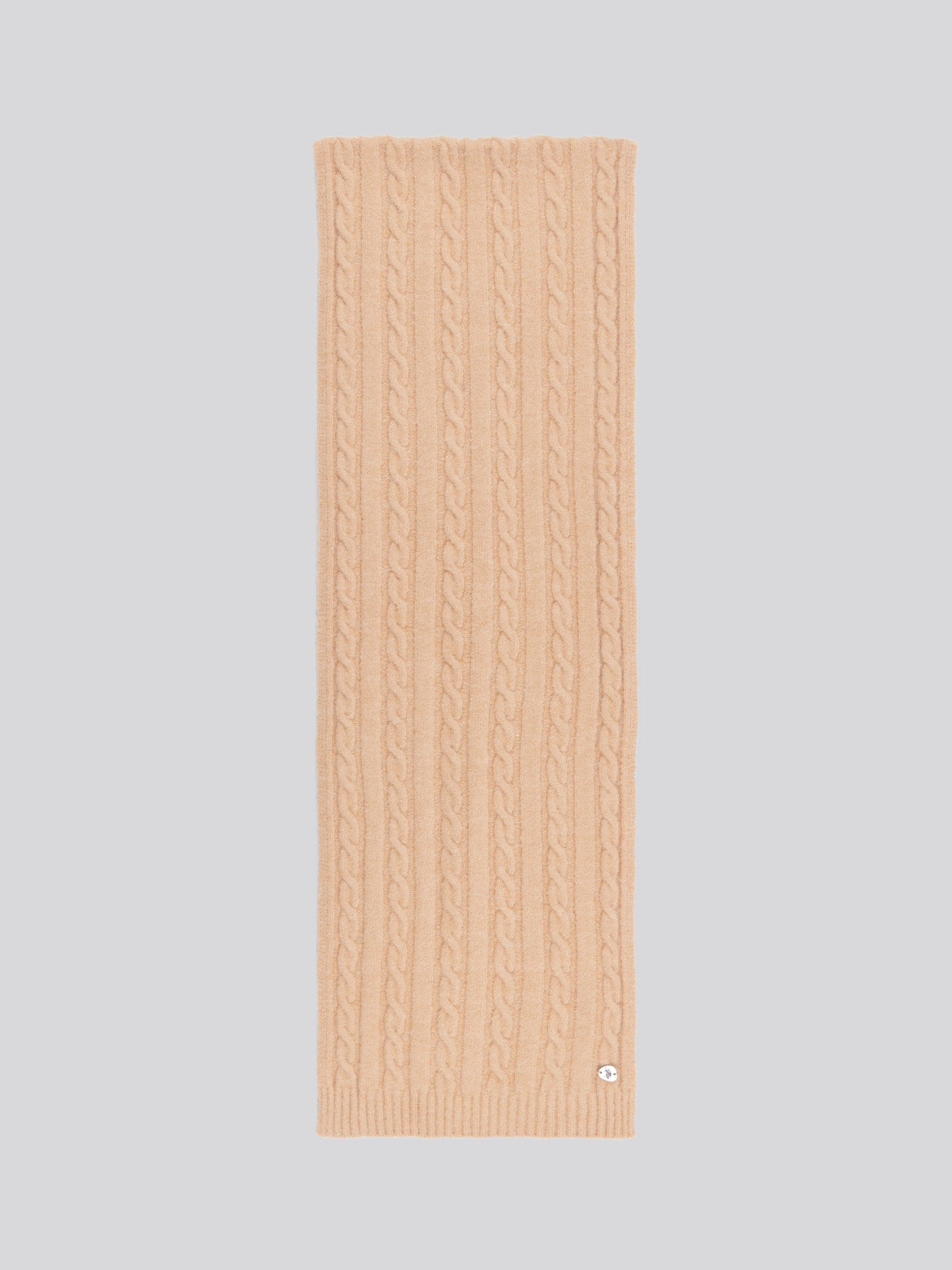 Womens Hanging Signature Cable Knit Scarf in Cuban Sand