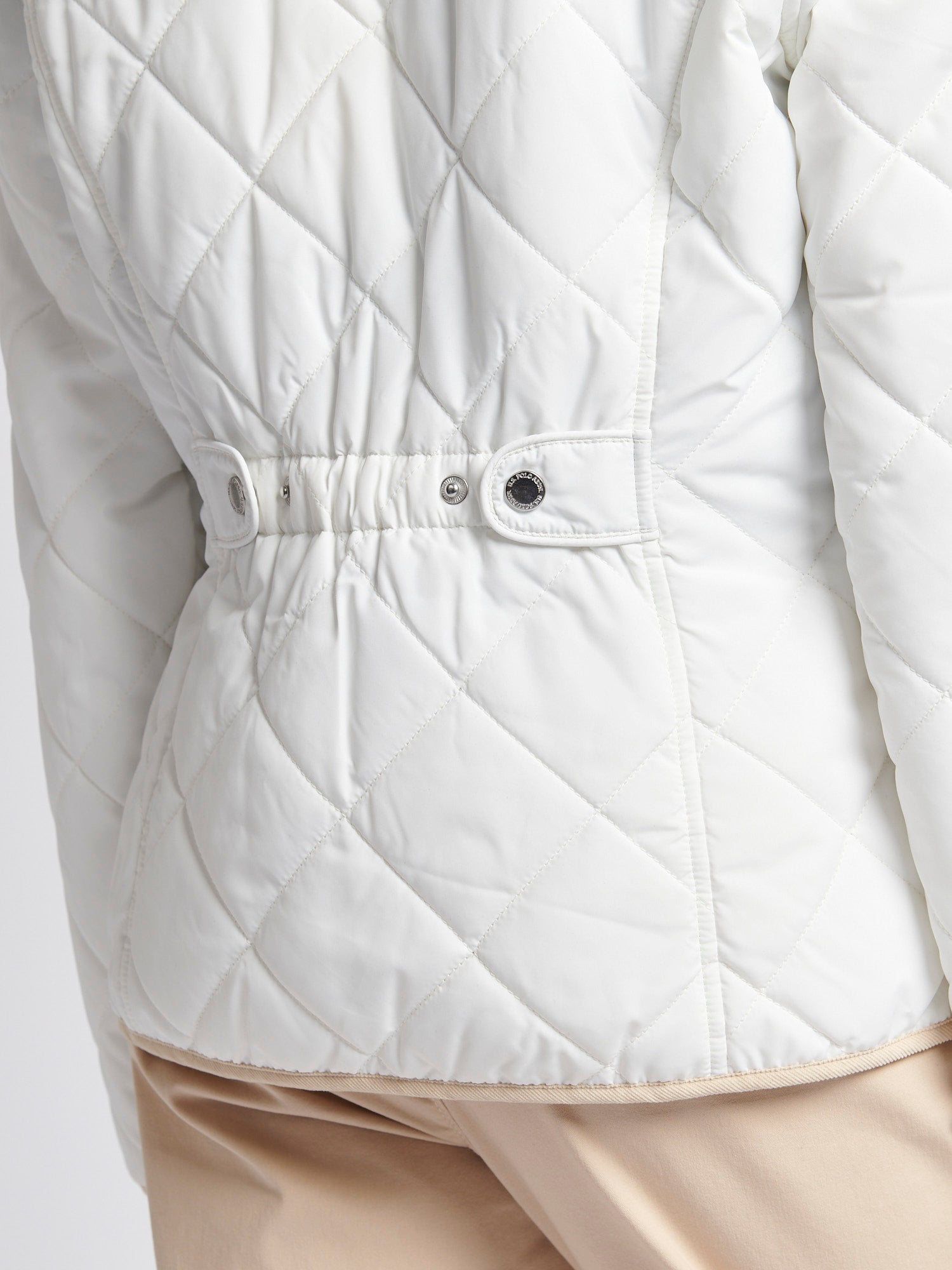 Womens Quilted Collared Jacket in Marshmallow