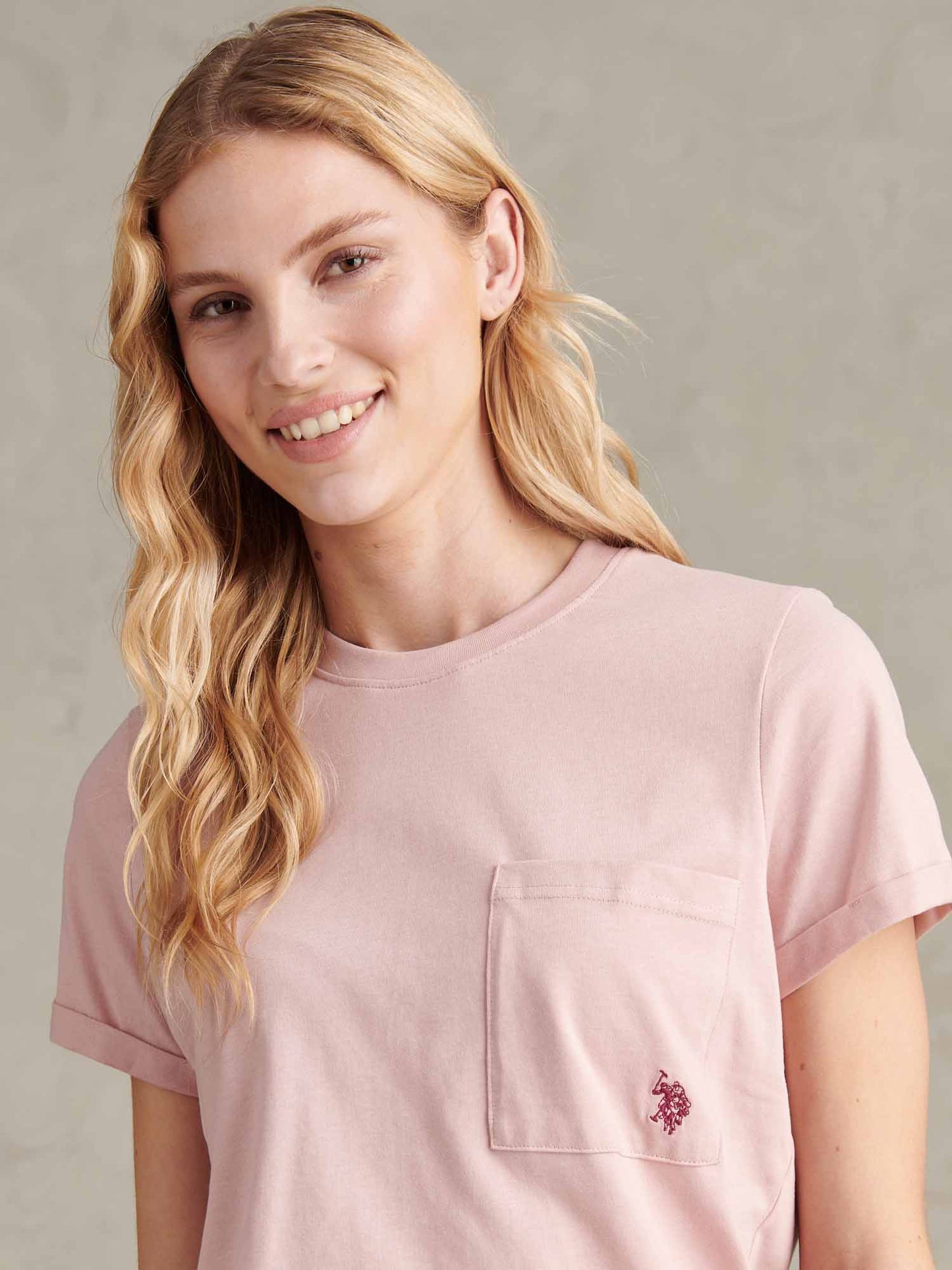Womens Crew Neck Pocket T-Shirt in Pale Mauve