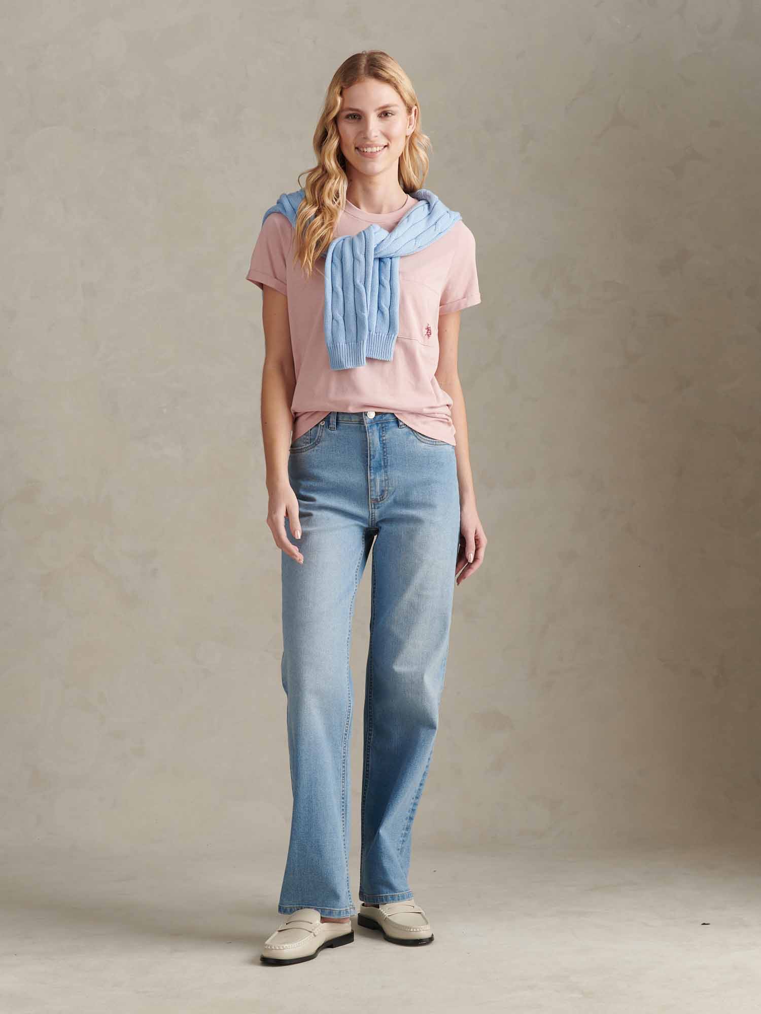 Womens Crew Neck Pocket T-Shirt in Pale Mauve