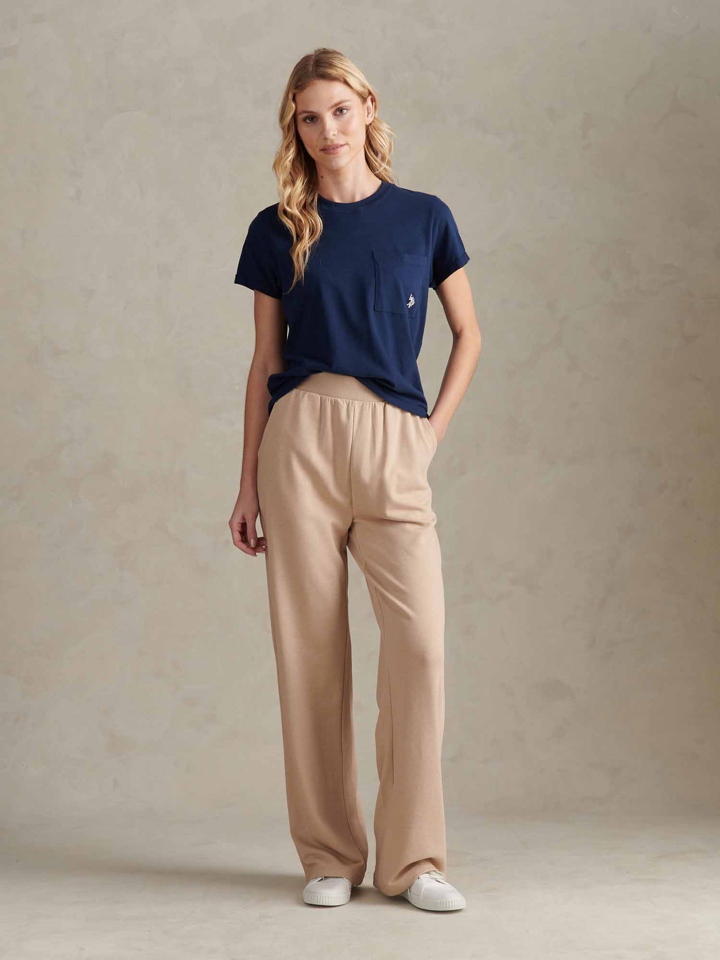 Womens Crew Neck Pocket T-Shirt in Navy Iris