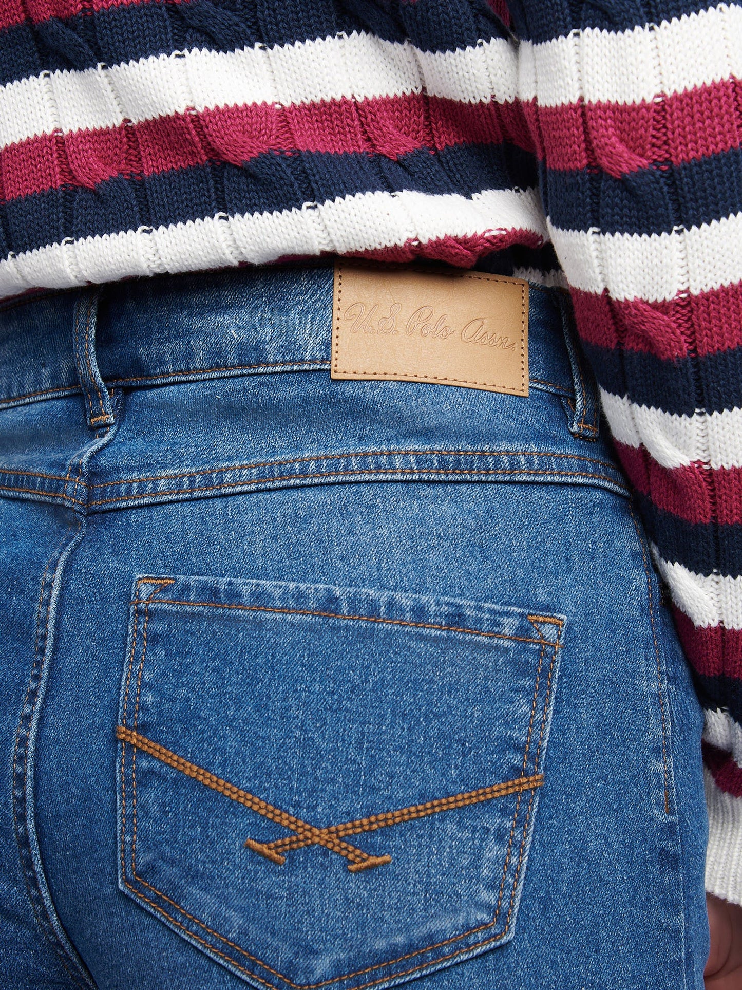 Womens Wide Fit Jean Mid Wash