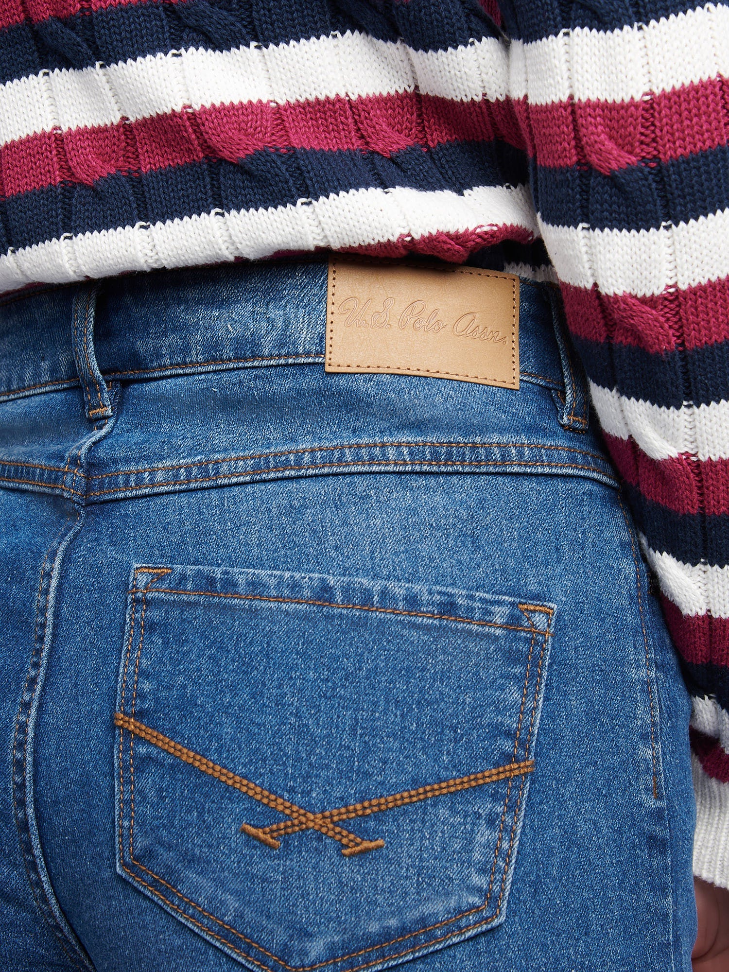 Womens Wide Fit Jean Mid Wash