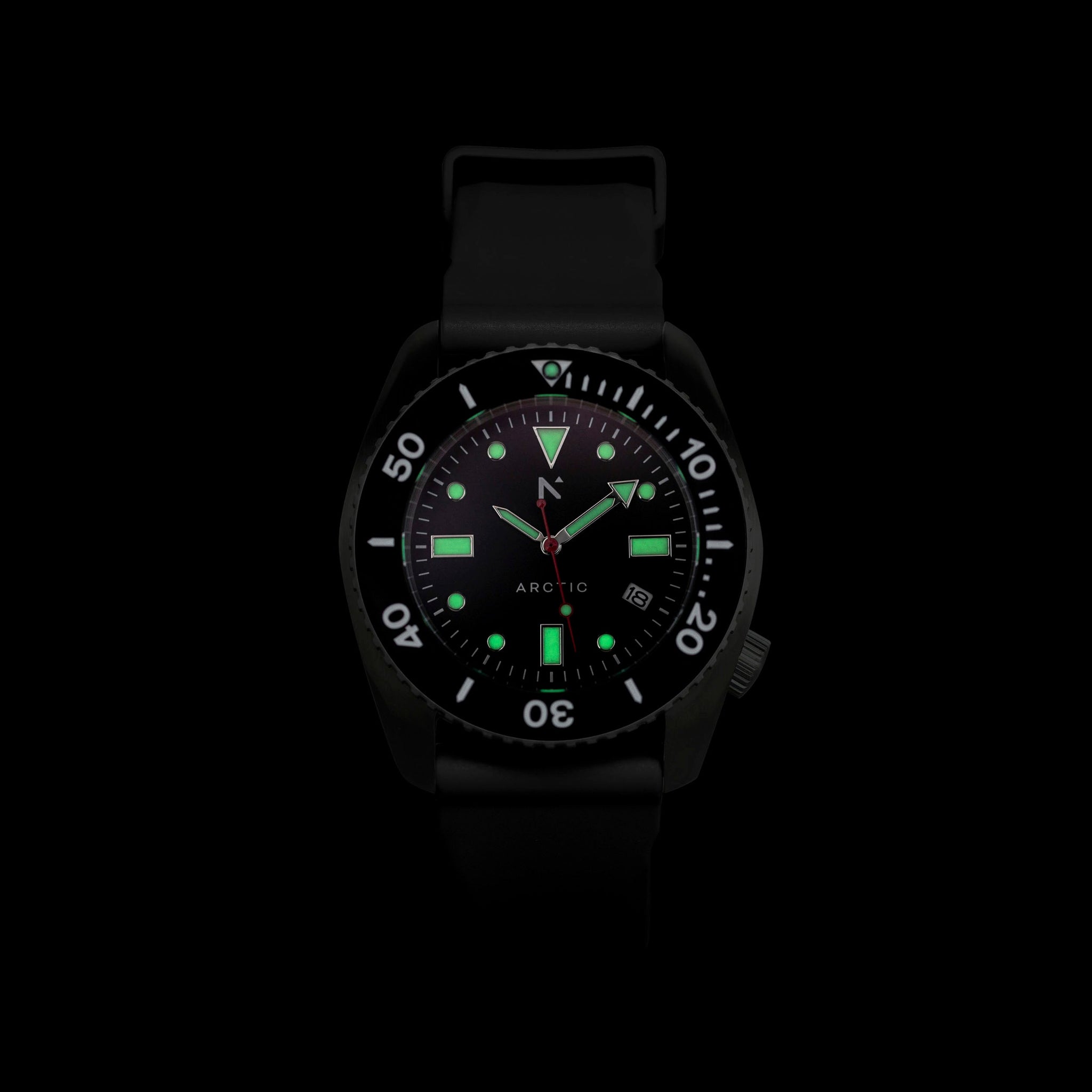 'Arctic' 500m Dive Watch (43mm) | Classic NATO